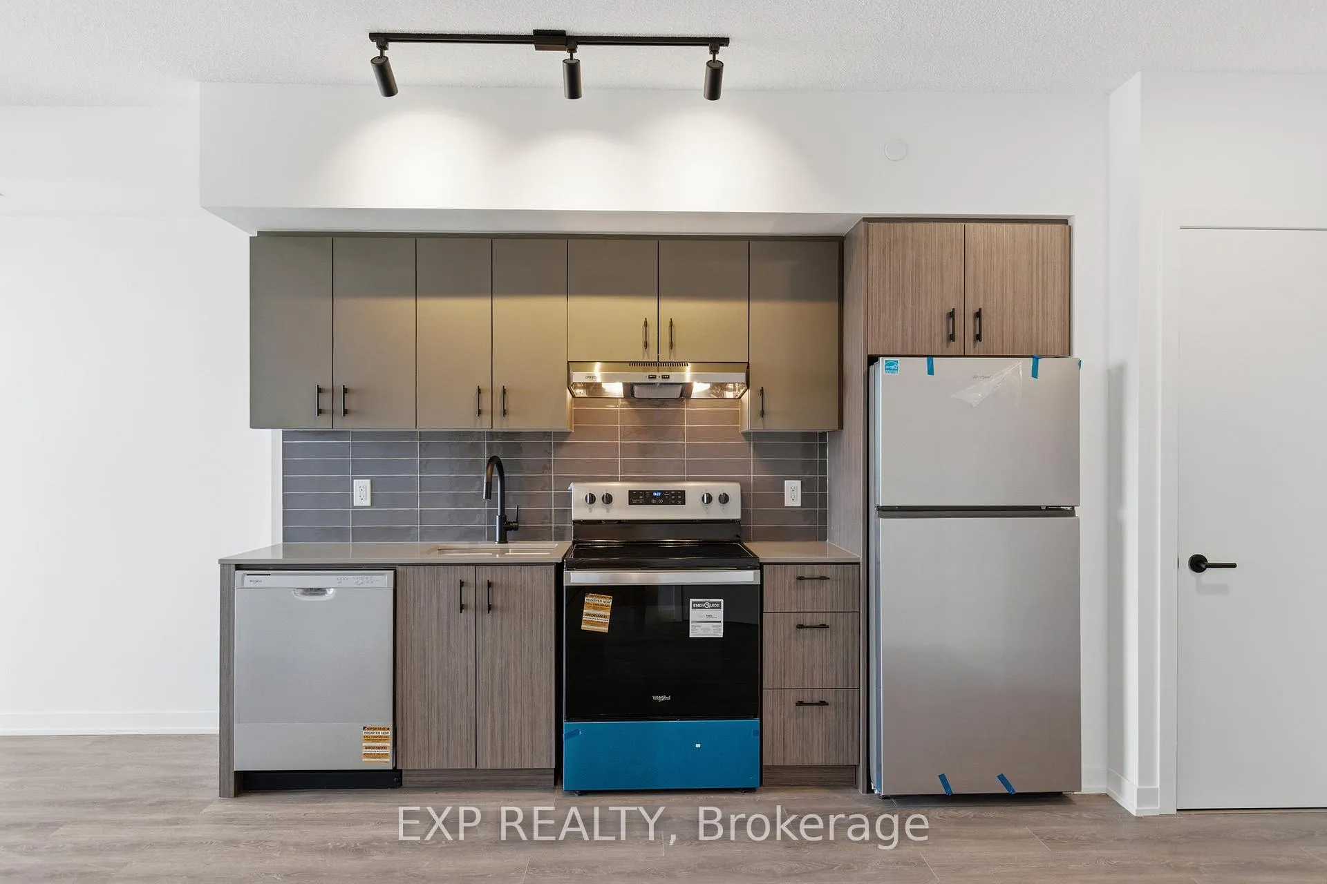 Photo 14 of Unit 426, 4878 Powers Common, Burlington, Alton — HOMEH
