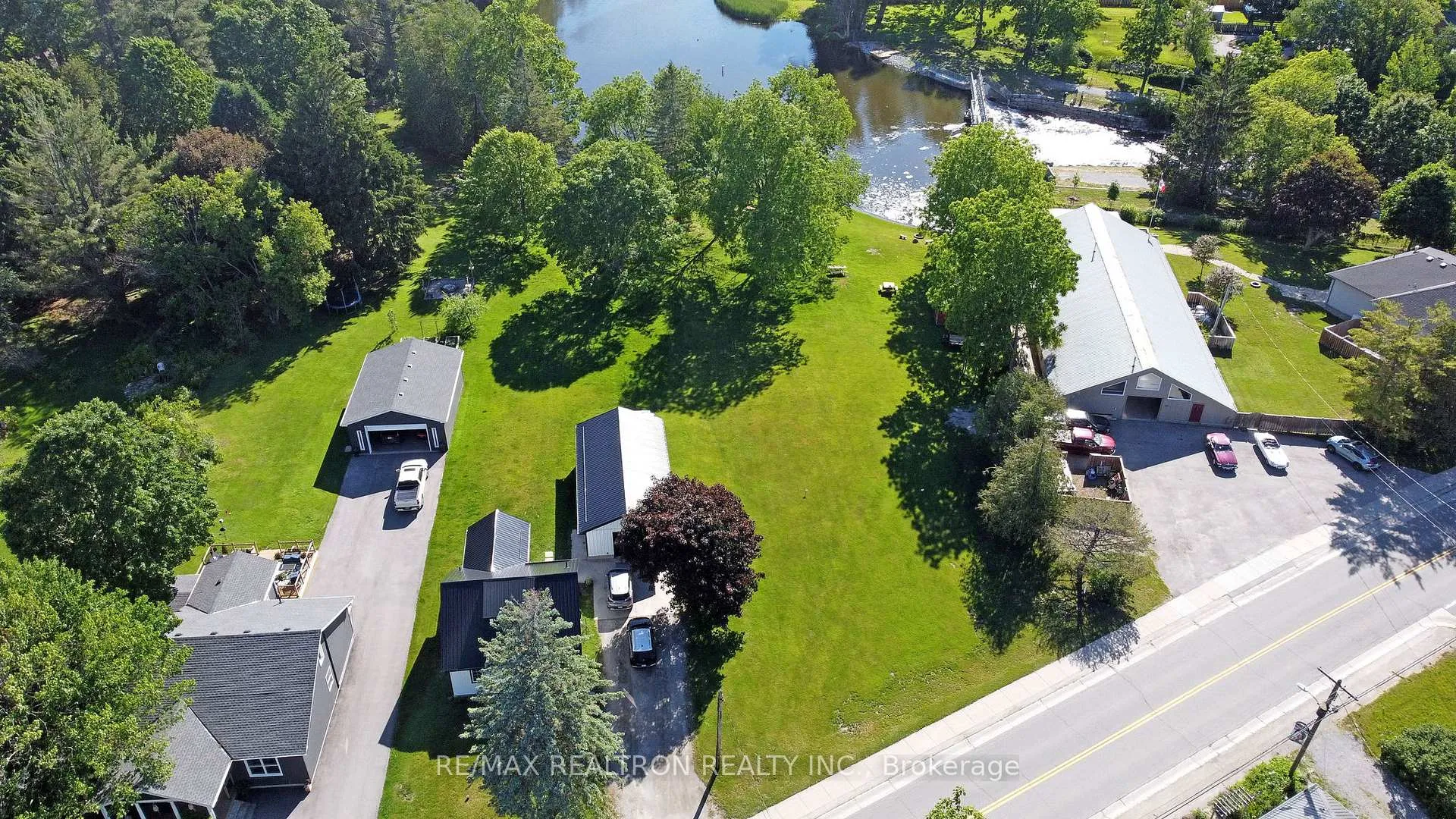 Photo 7 of 201 Pefferlaw Road, Georgina, Pefferlaw — HOMEH