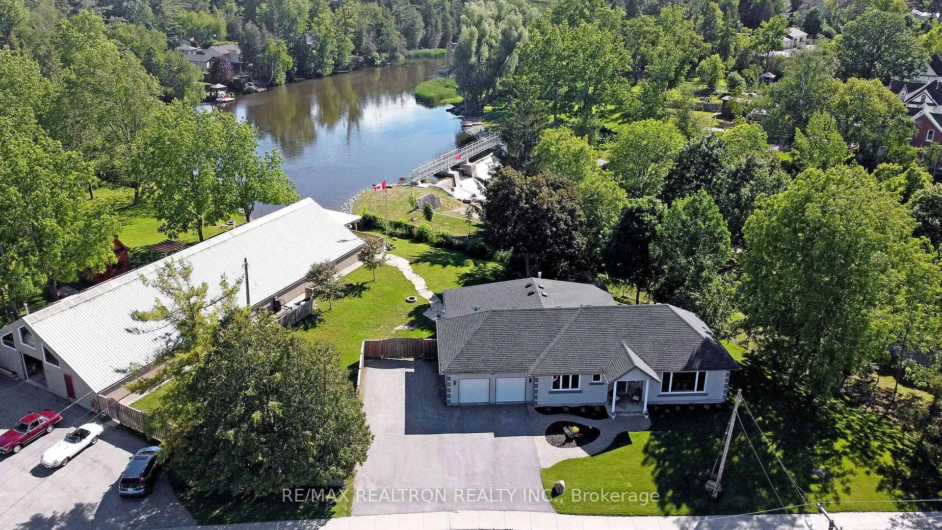 Photo 1 of 203 Pefferlaw Road, Georgina, Pefferlaw — HOMEH