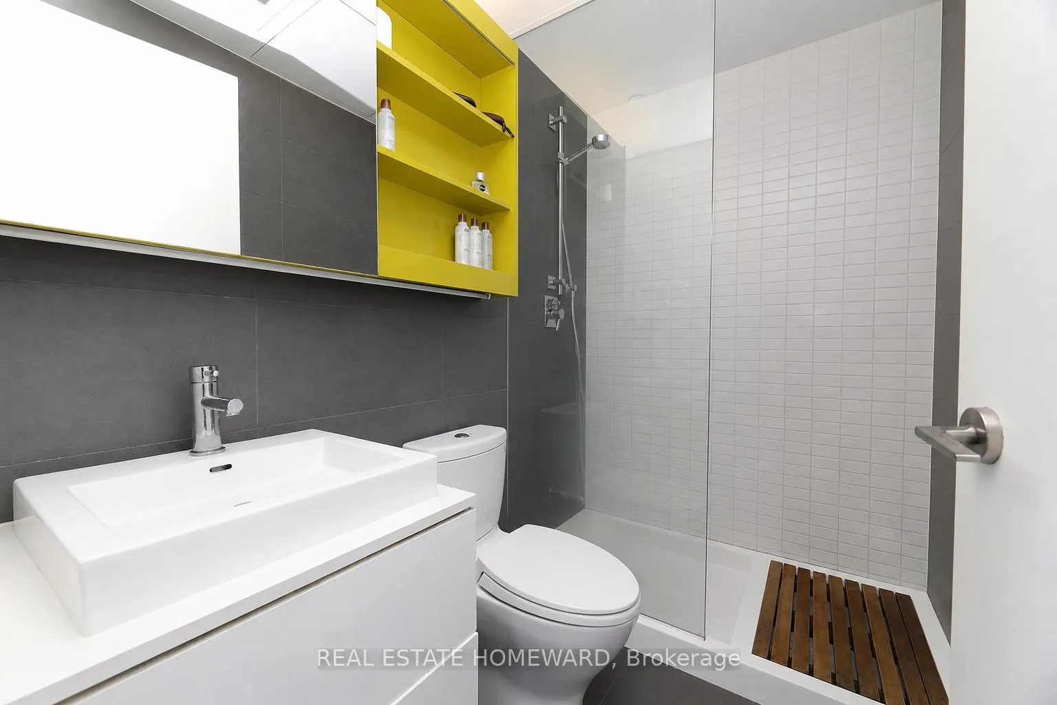 Photo 12 of Unit 603, 51 Trolley Crescent, Toronto, Moss Park — HOMEH