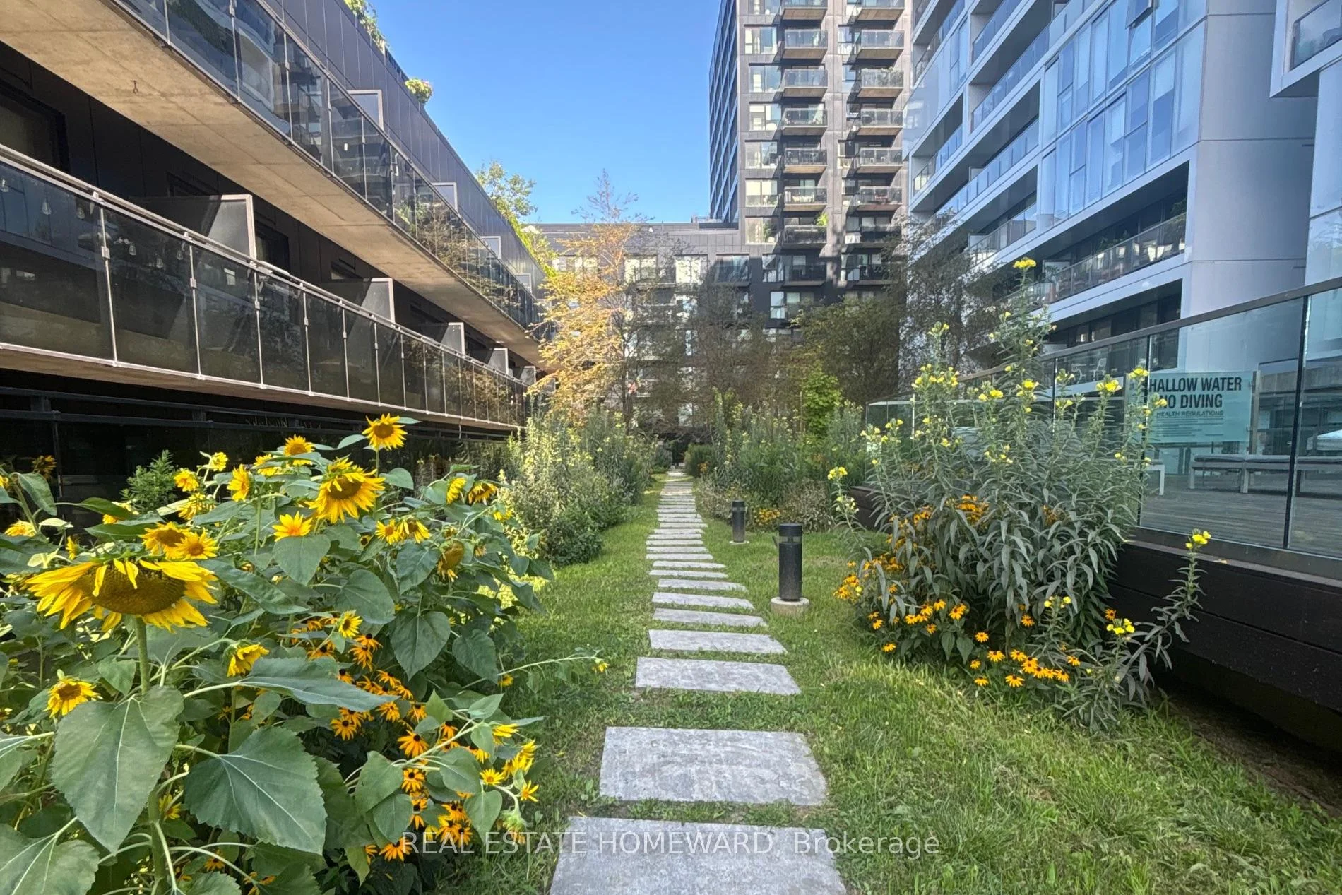 Photo 18 of Unit 603, 51 Trolley Crescent, Toronto, Moss Park — HOMEH
