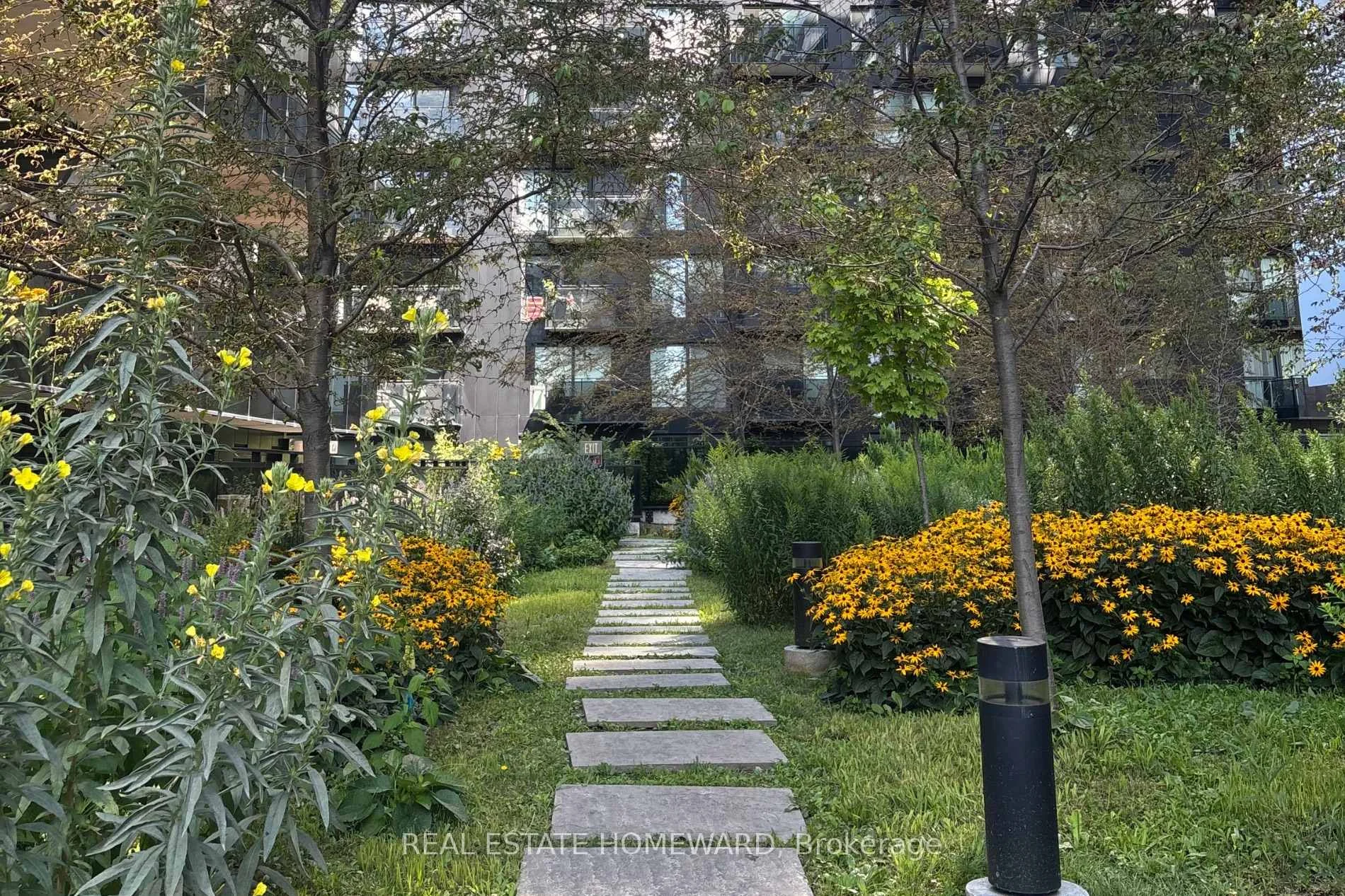 Photo 19 of Unit 603, 51 Trolley Crescent, Toronto, Moss Park — HOMEH