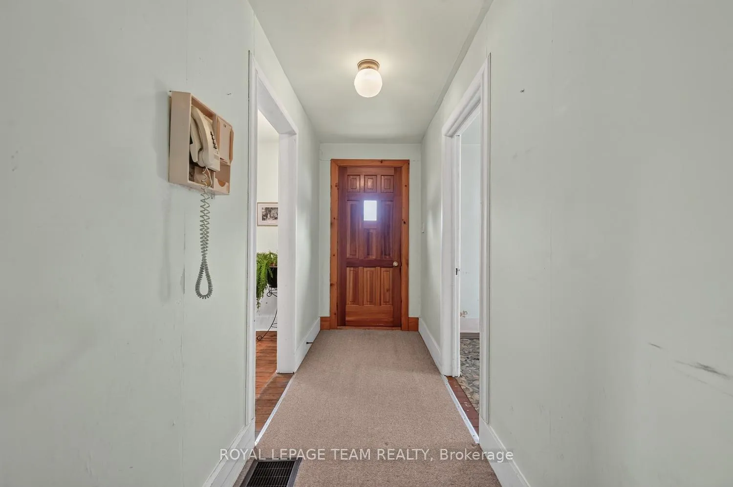 Photo 7 of 64 Drummond St. Street W, Perth, Perth — HOMEH