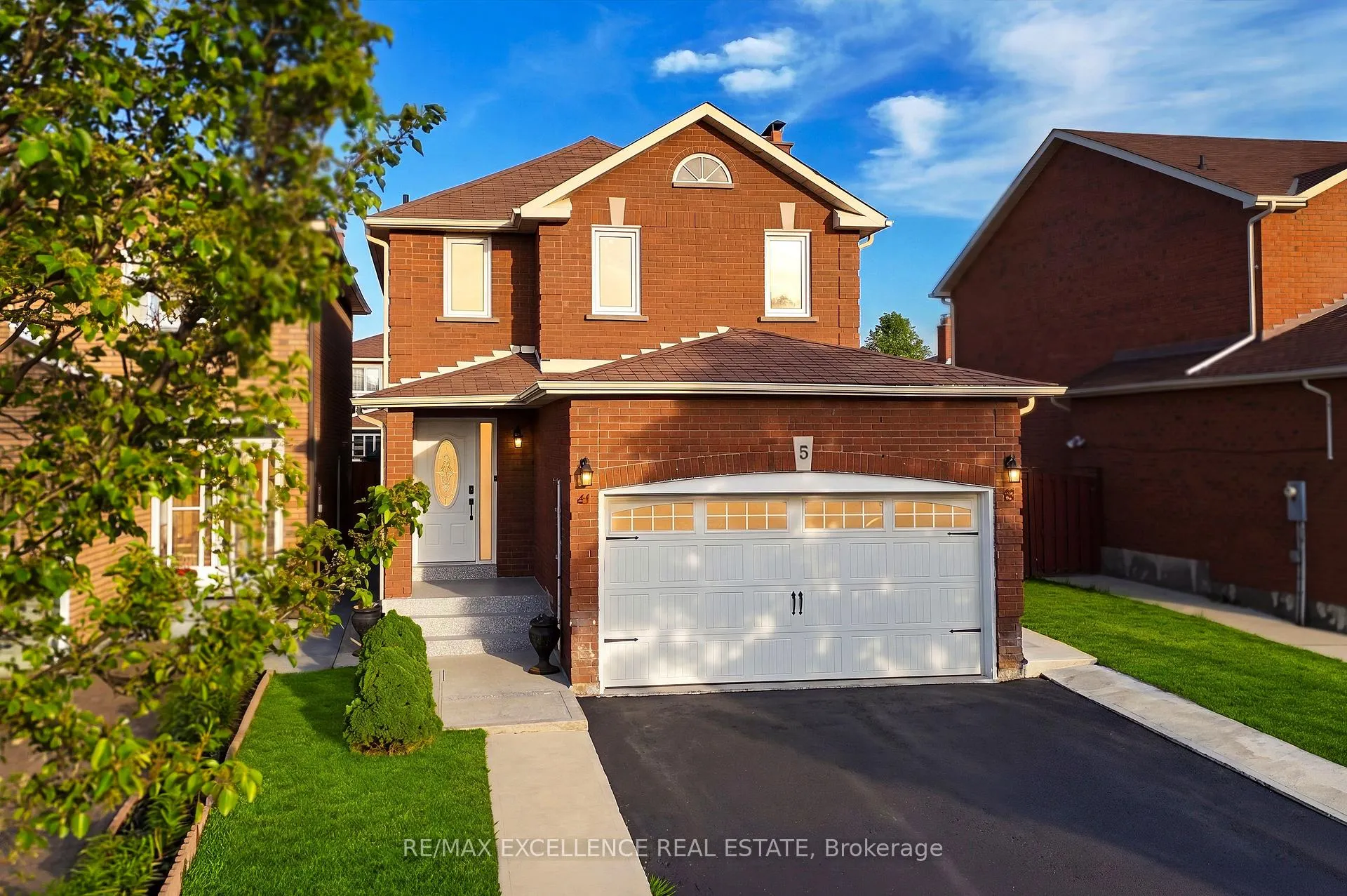 Photo 1 of 5 Tulip Drive, Brampton, Fletcher's Creek South — HOMEH