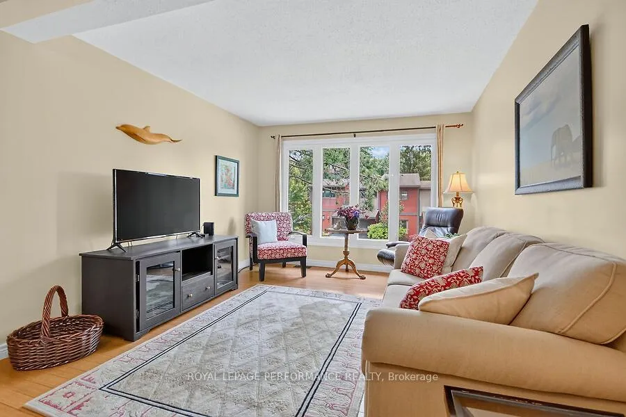 Photo 8 of Unit 62, 280 McClellan Road, Ottawa, Arlington Woods — HOMEH