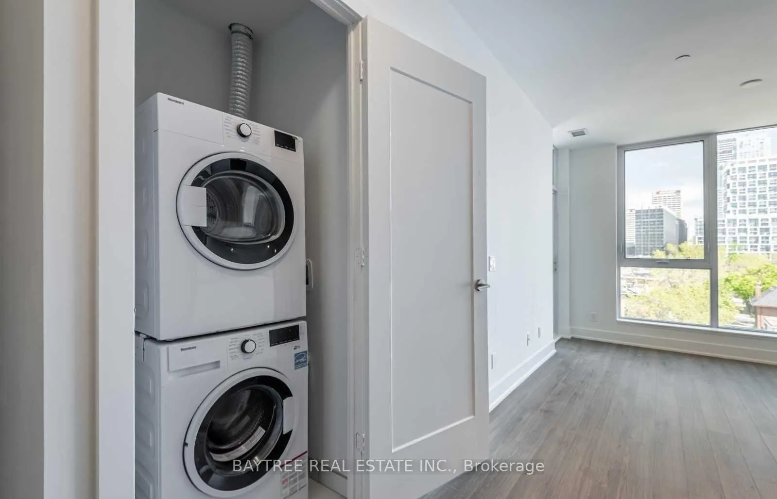 Photo 7 of Unit 518, 1 Belsize Drive, Toronto, Yonge-Eglinton — HOMEH