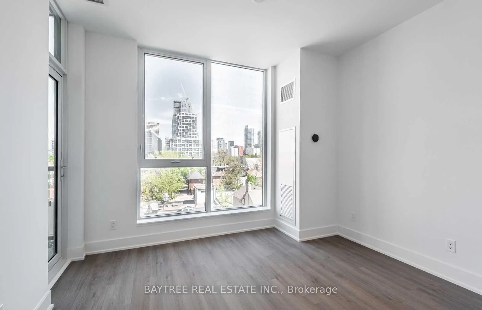 Photo 8 of Unit 518, 1 Belsize Drive, Toronto, Yonge-Eglinton — HOMEH