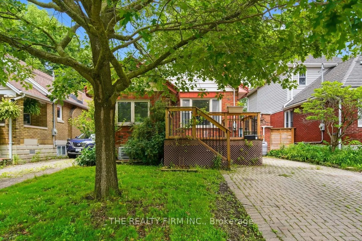 Photo 3 of 97 Springbank Drive, London, South E — HOMEH