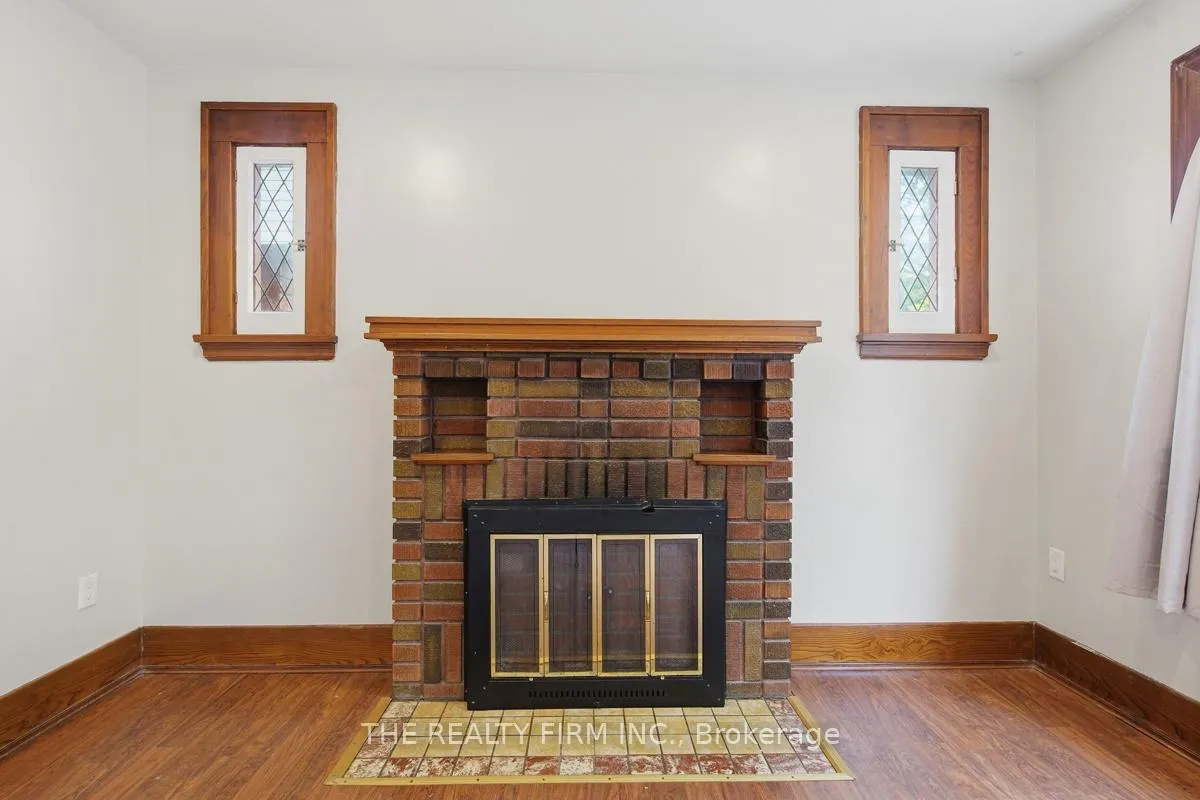 Photo 13 of 97 Springbank Drive, London, South E — HOMEH
