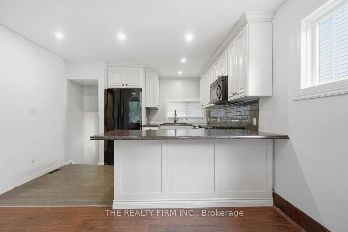 Photo 18 of 97 Springbank Drive, London, South E — HOMEH