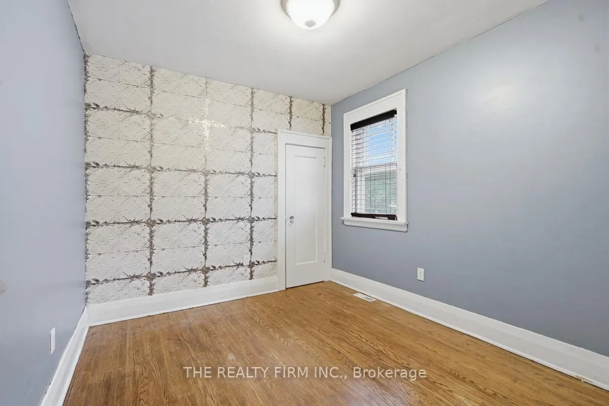 Photo 22 of 97 Springbank Drive, London, South E — HOMEH