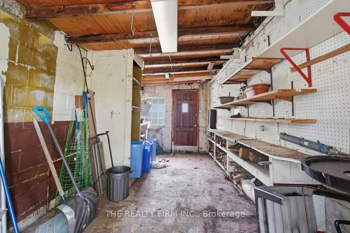 Photo 34 of 97 Springbank Drive, London, South E — HOMEH