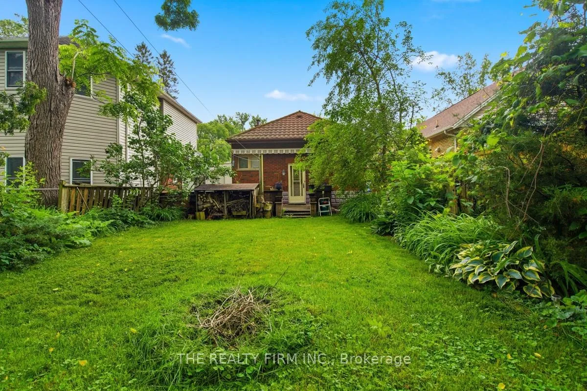 Photo 42 of 97 Springbank Drive, London, South E — HOMEH