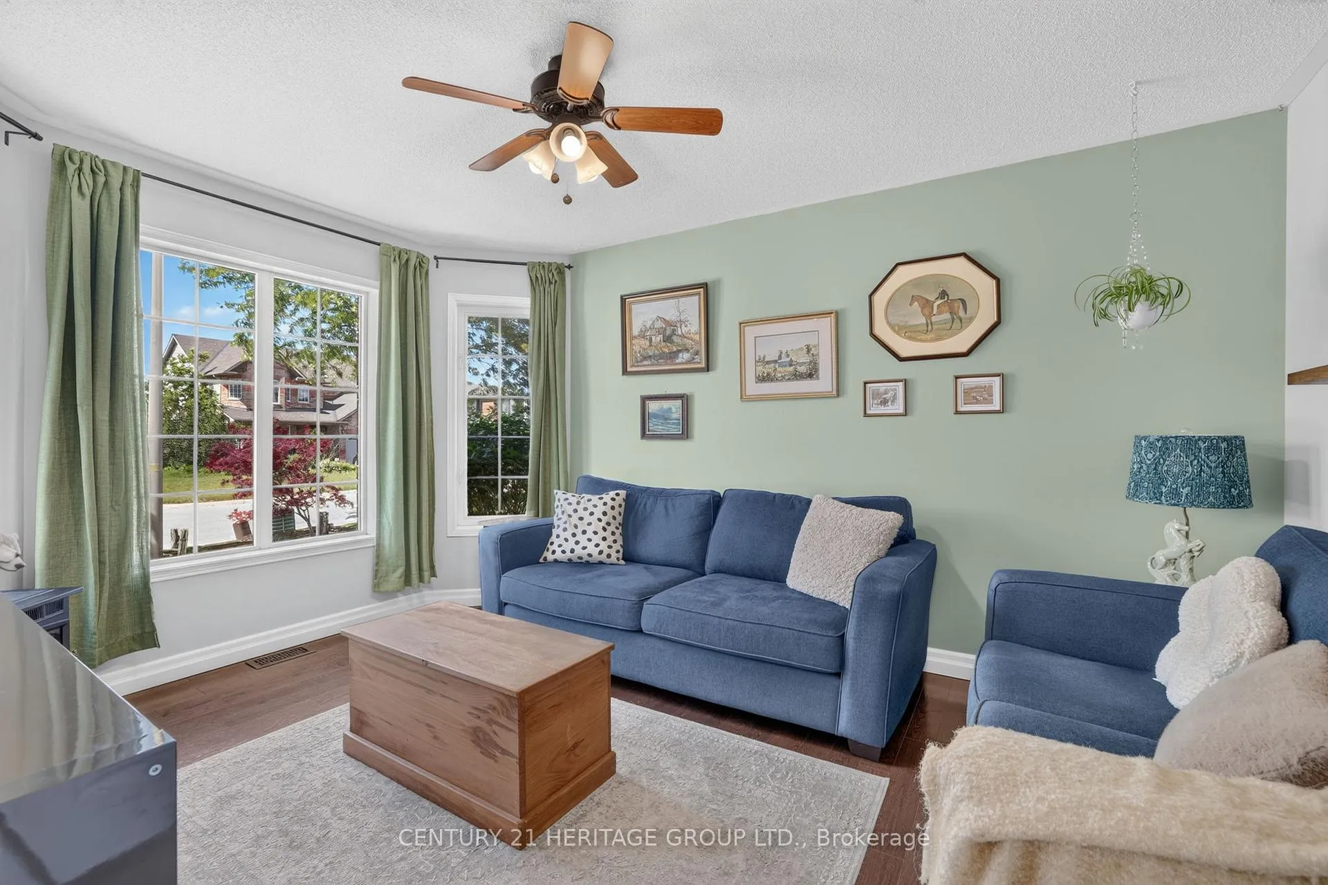 Photo 9 of 21 Bateman Street, New Tecumseth, Beeton — HOMEH