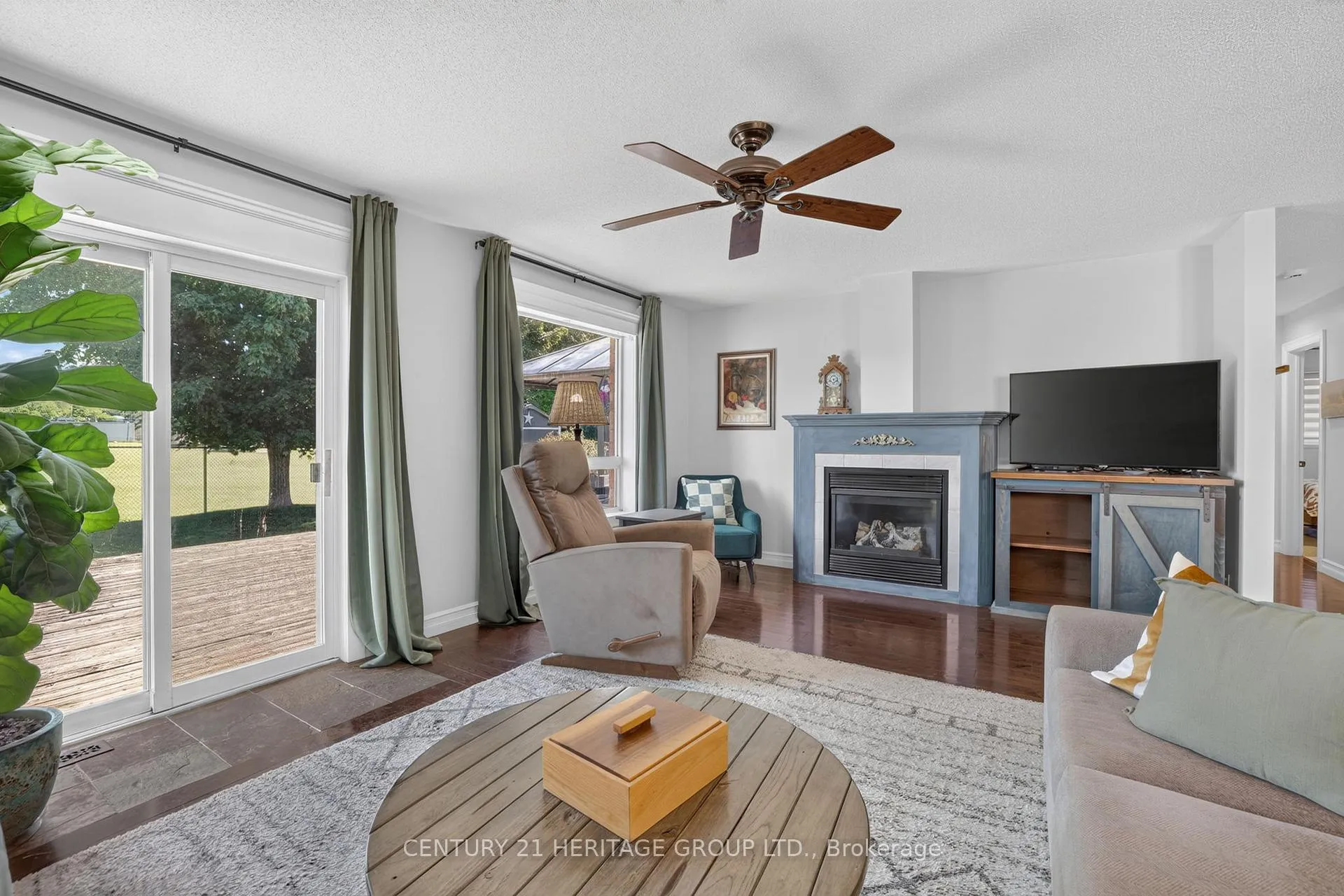 Photo 22 of 21 Bateman Street, New Tecumseth, Beeton — HOMEH