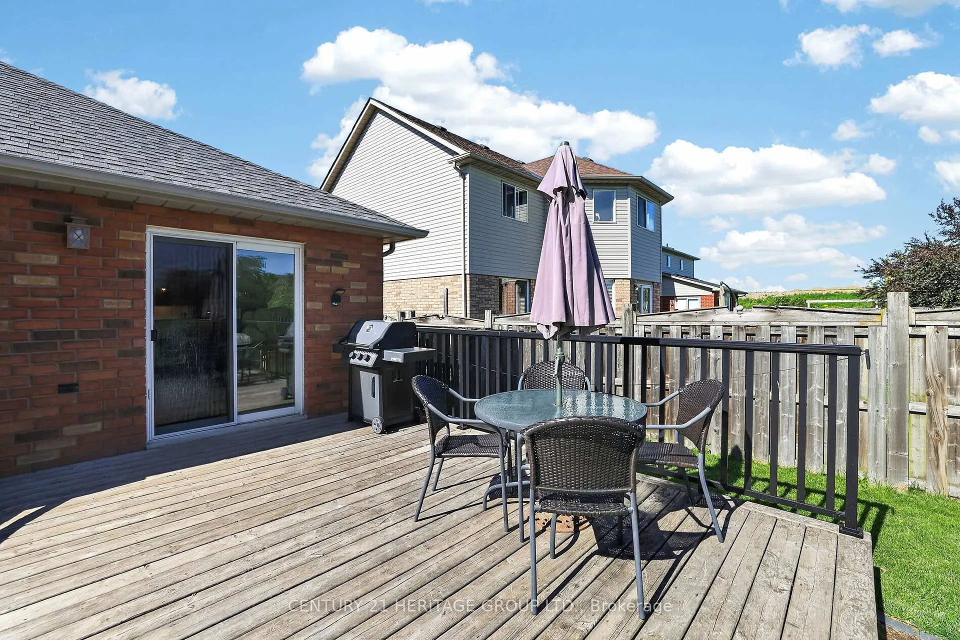 Photo 33 of 21 Bateman Street, New Tecumseth, Beeton — HOMEH