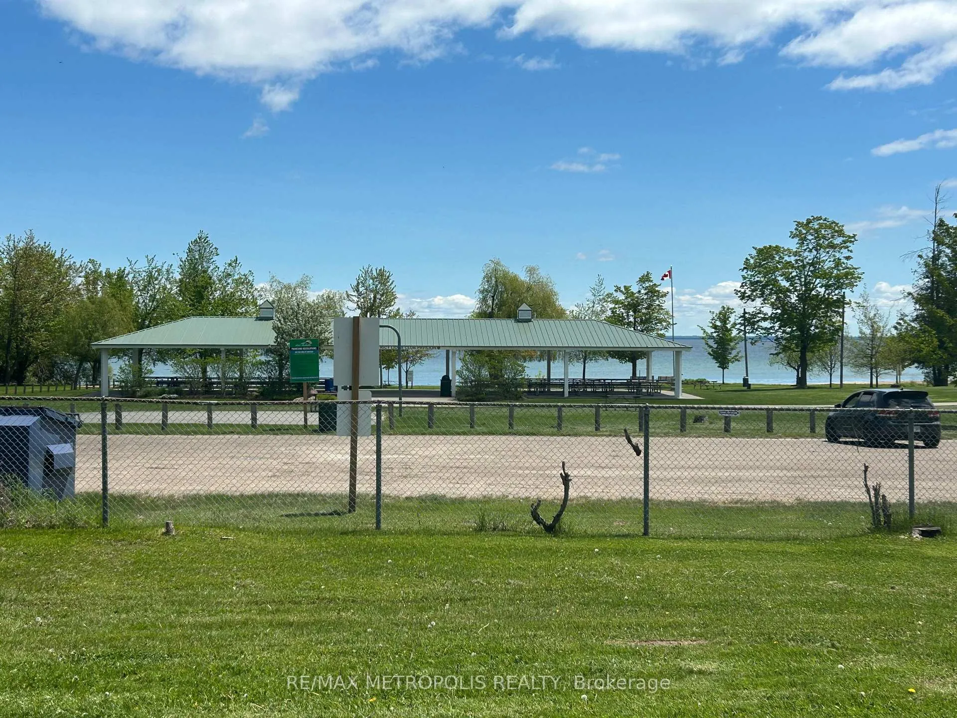 Photo 13 of 593 Lakeshore Road E, Oro-Medonte, Rural Oro-Medonte — HOMEH