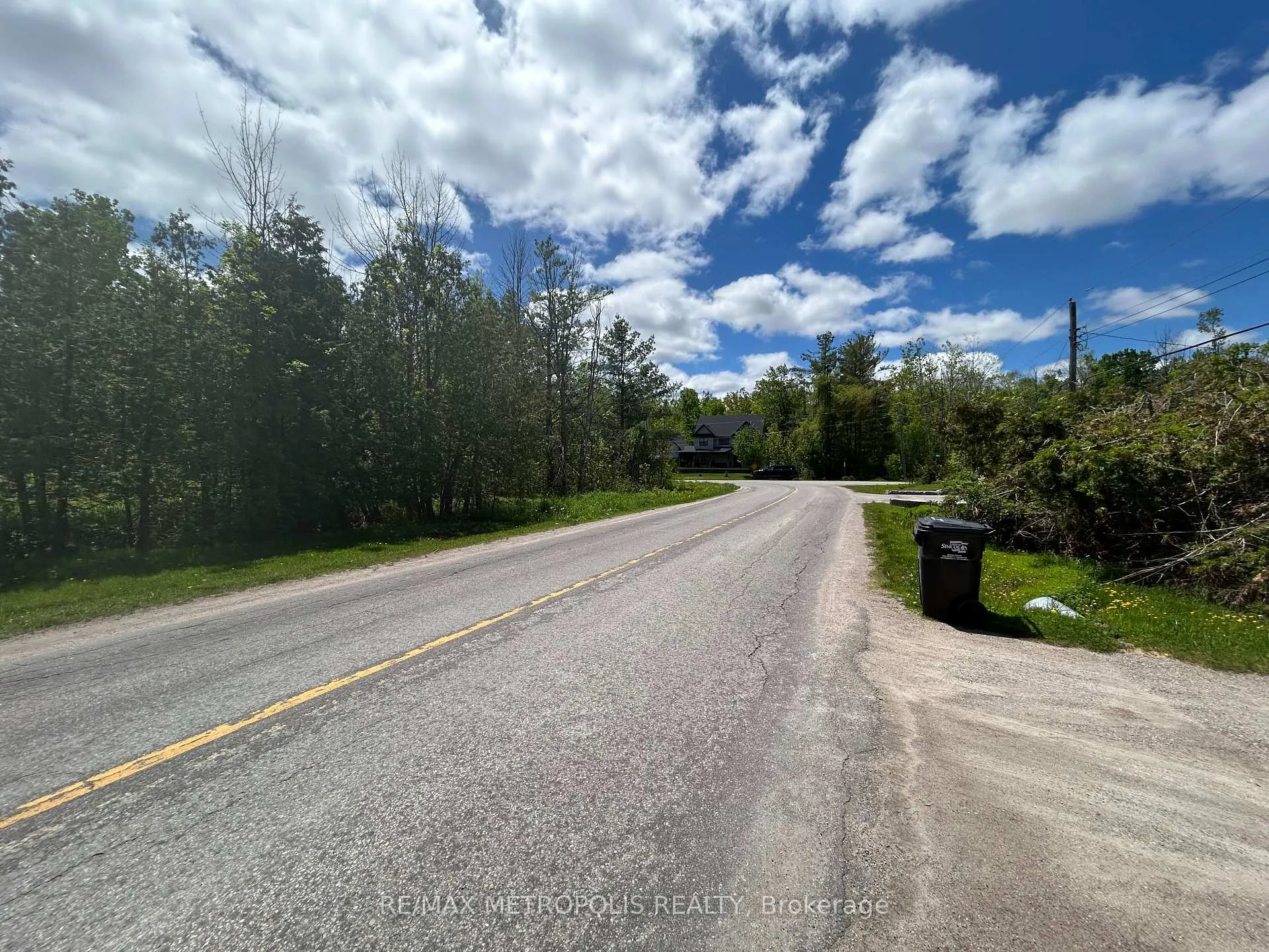 Photo 14 of 593 Lakeshore Road E, Oro-Medonte, Rural Oro-Medonte — HOMEH