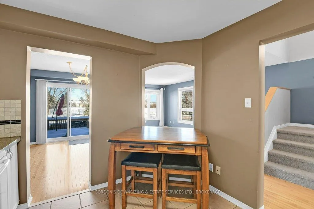 Photo 16 of 6370 Sablewood Place, Ottawa, Chapel Hill — HOMEH