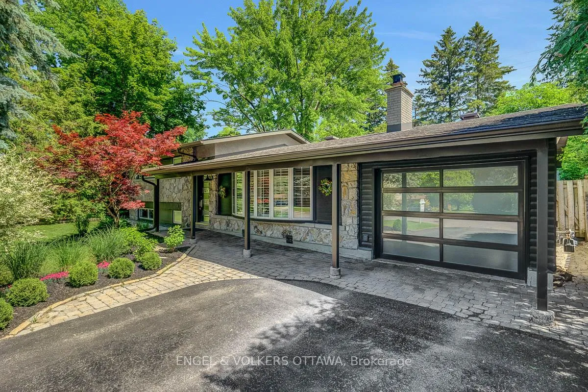 Photo 3 of 54 Qualicum Street, Ottawa, Bruce Farm/Graham Park/Qualicum/Bellands — HOMEH