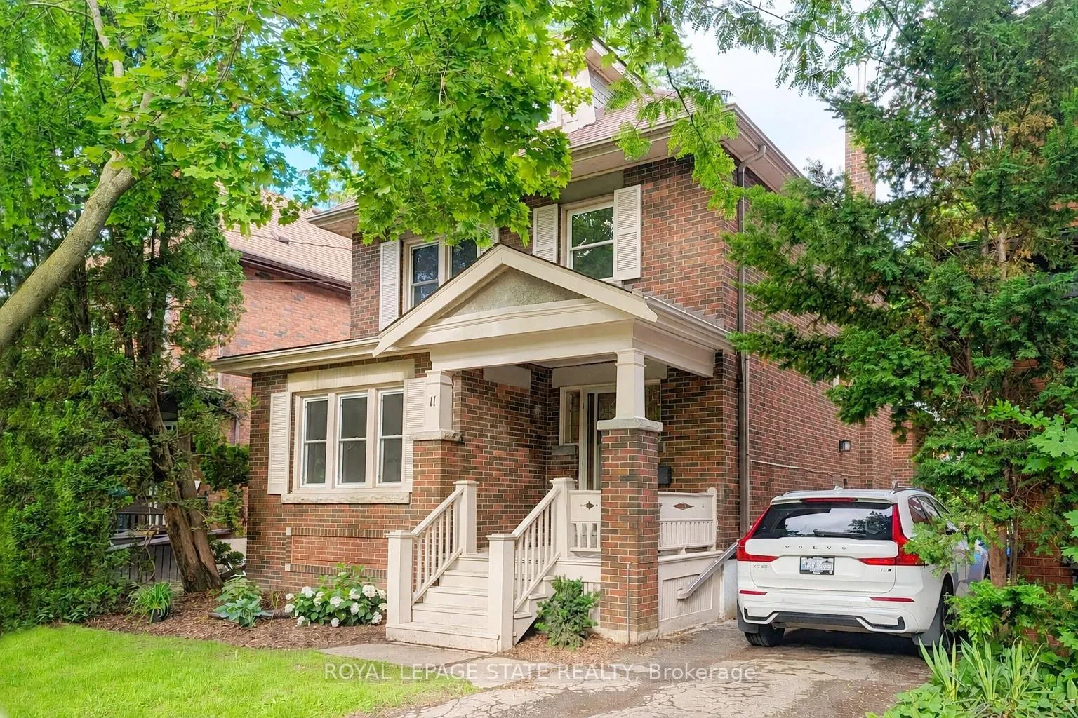 Photo 1 of 11 Dromore Crescent, Hamilton, Westdale — HOMEH