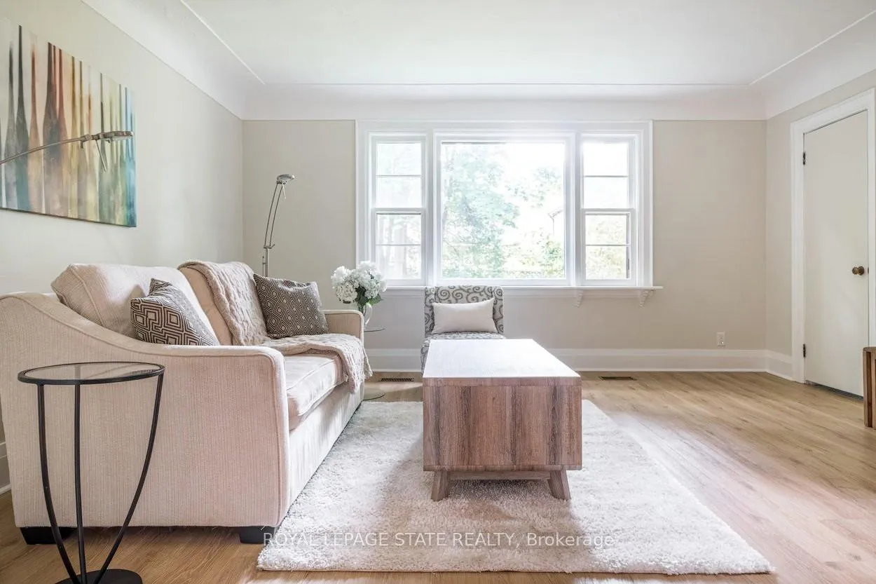 Photo 13 of 11 Dromore Crescent, Hamilton, Westdale — HOMEH