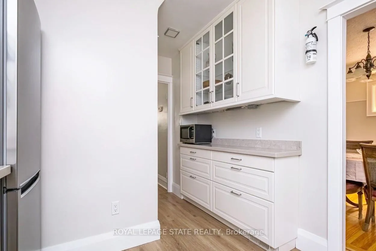 Photo 19 of 11 Dromore Crescent, Hamilton, Westdale — HOMEH