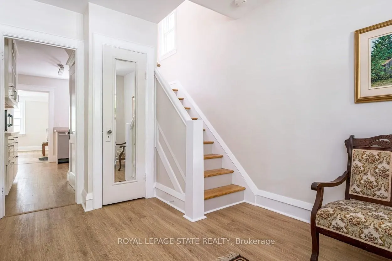 Photo 21 of 11 Dromore Crescent, Hamilton, Westdale — HOMEH
