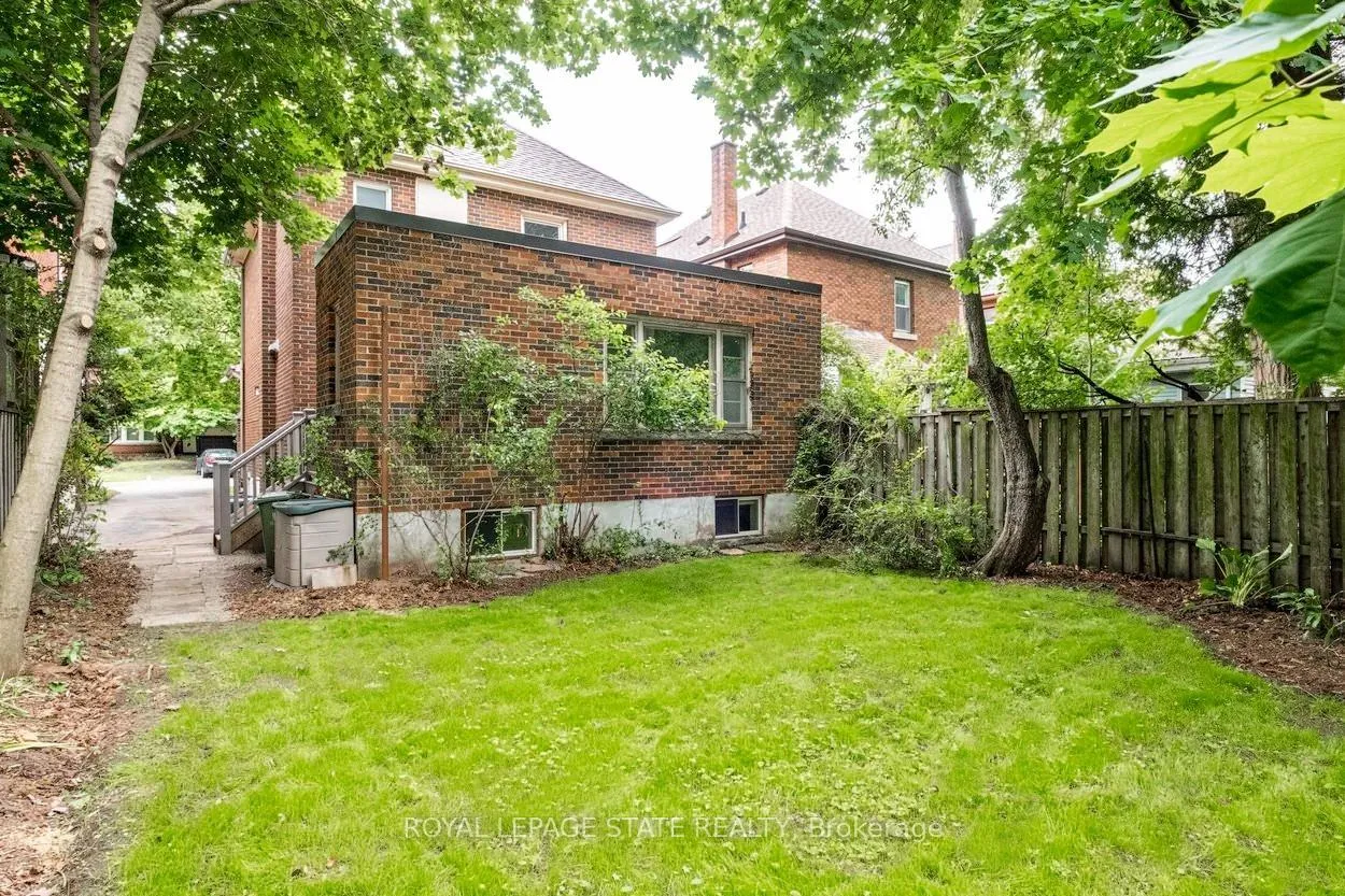Photo 38 of 11 Dromore Crescent, Hamilton, Westdale — HOMEH