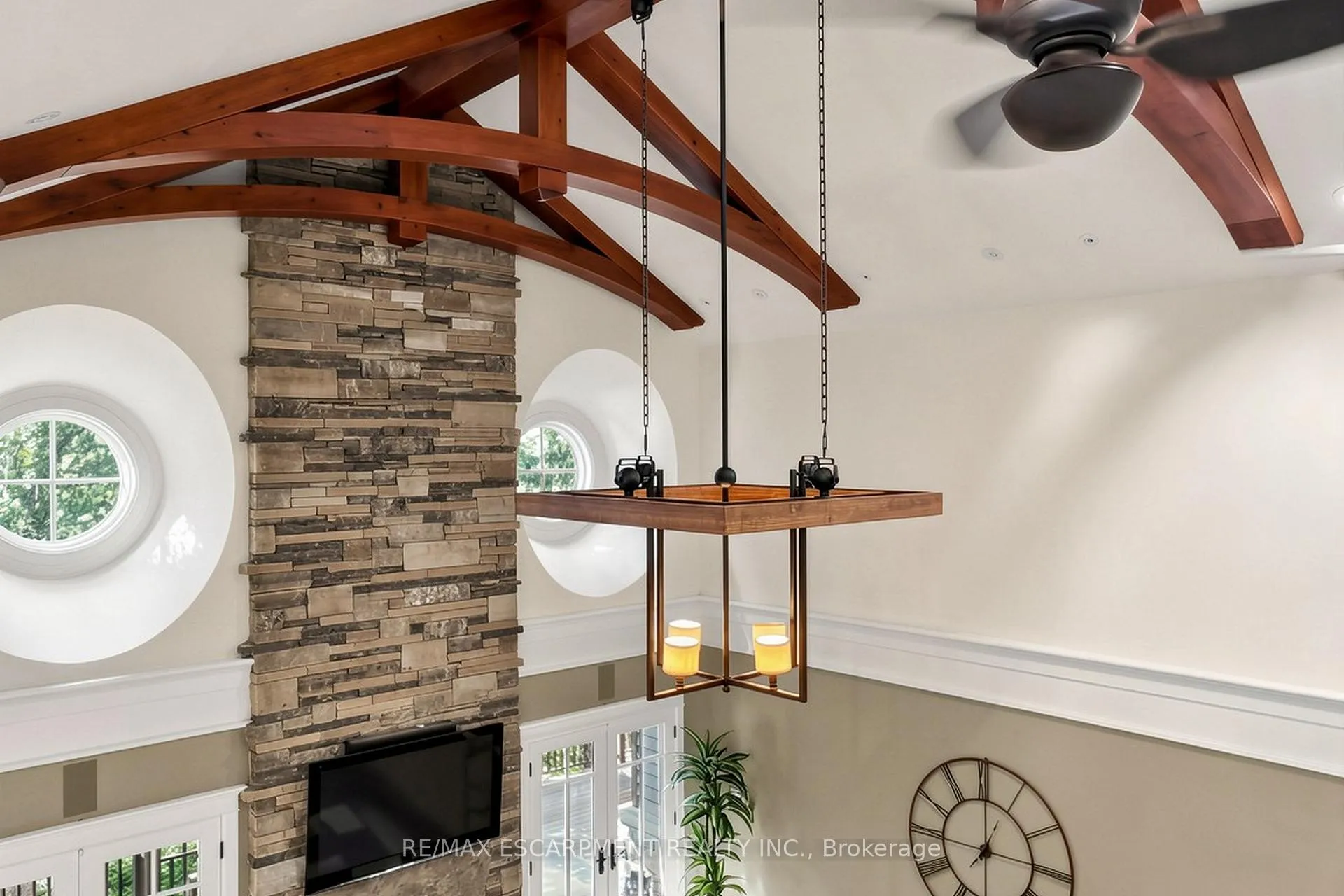 Photo 7 of 344 Mountain Brow Road, Hamilton, Waterdown — HOMEH