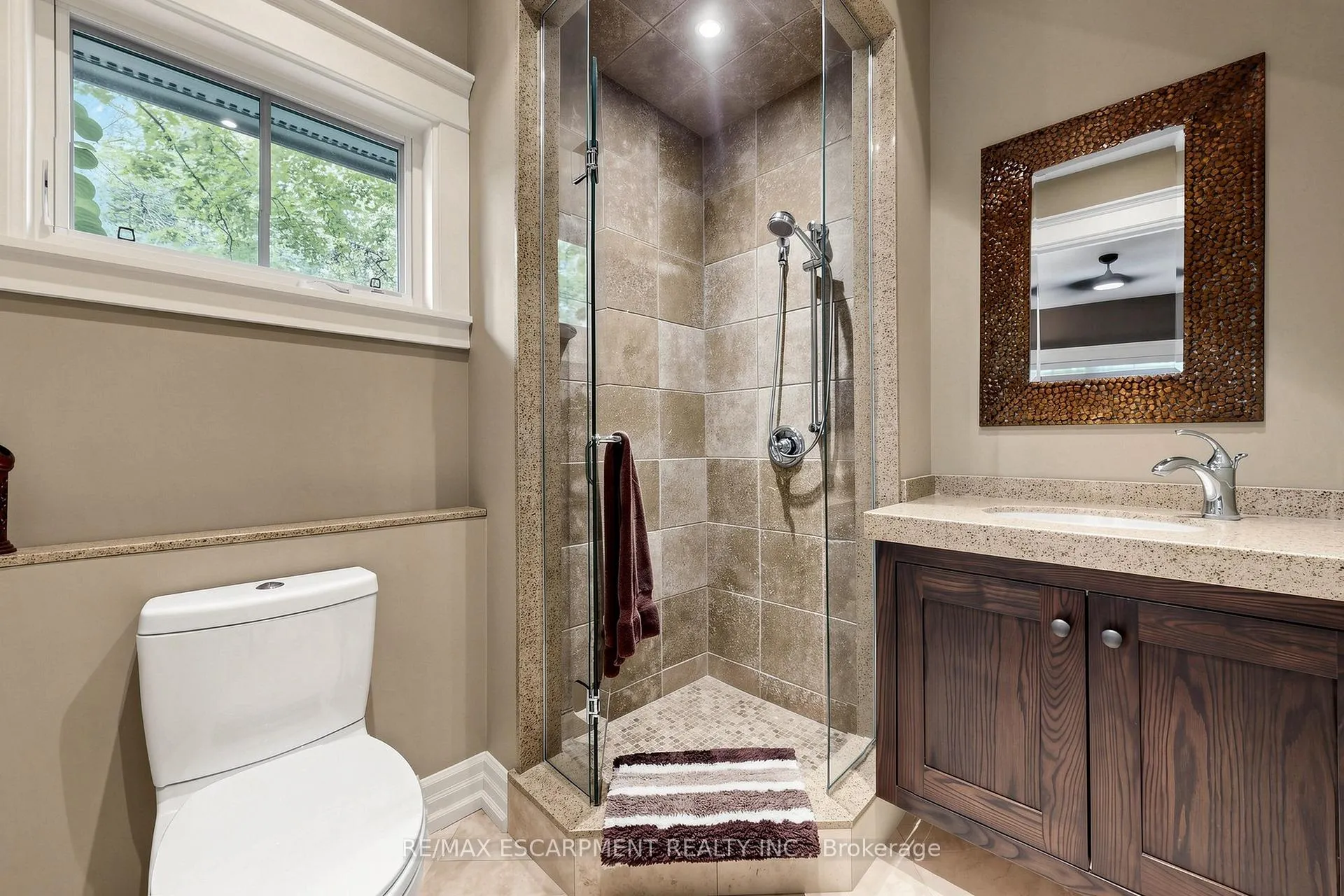 Photo 24 of 344 Mountain Brow Road, Hamilton, Waterdown — HOMEH