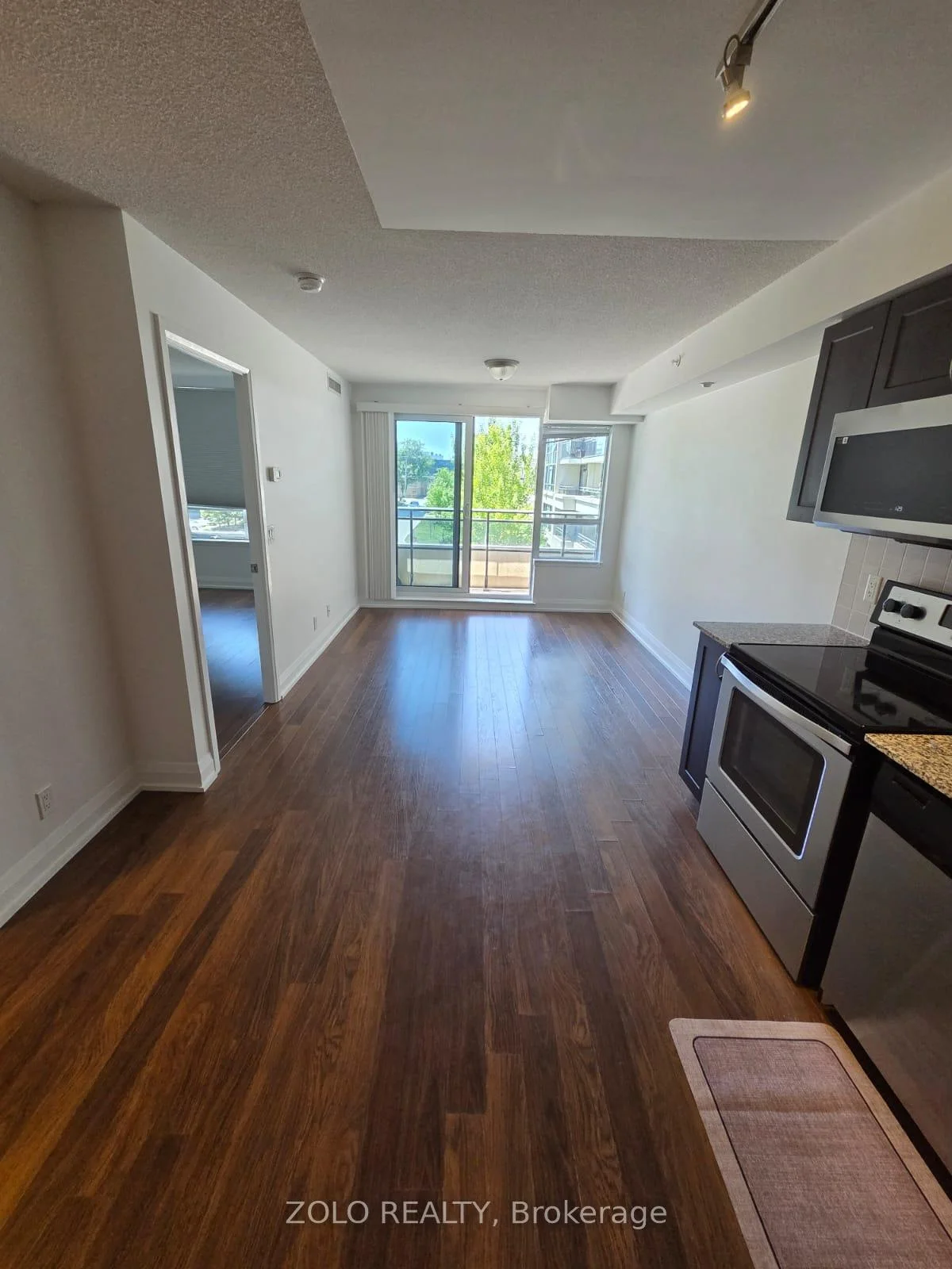 Photo 2 of Unit 308, 376 Highway 7 Road E, Richmond Hill, Doncrest — HOMEH