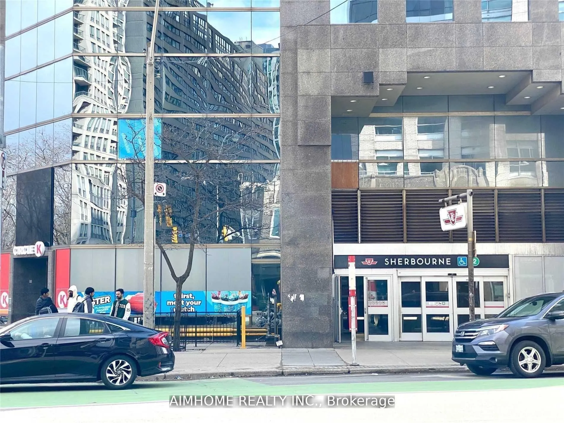 Photo 13 of Unit 2210, 609 Sherbourne Street, Toronto, North St. James Town — HOMEH