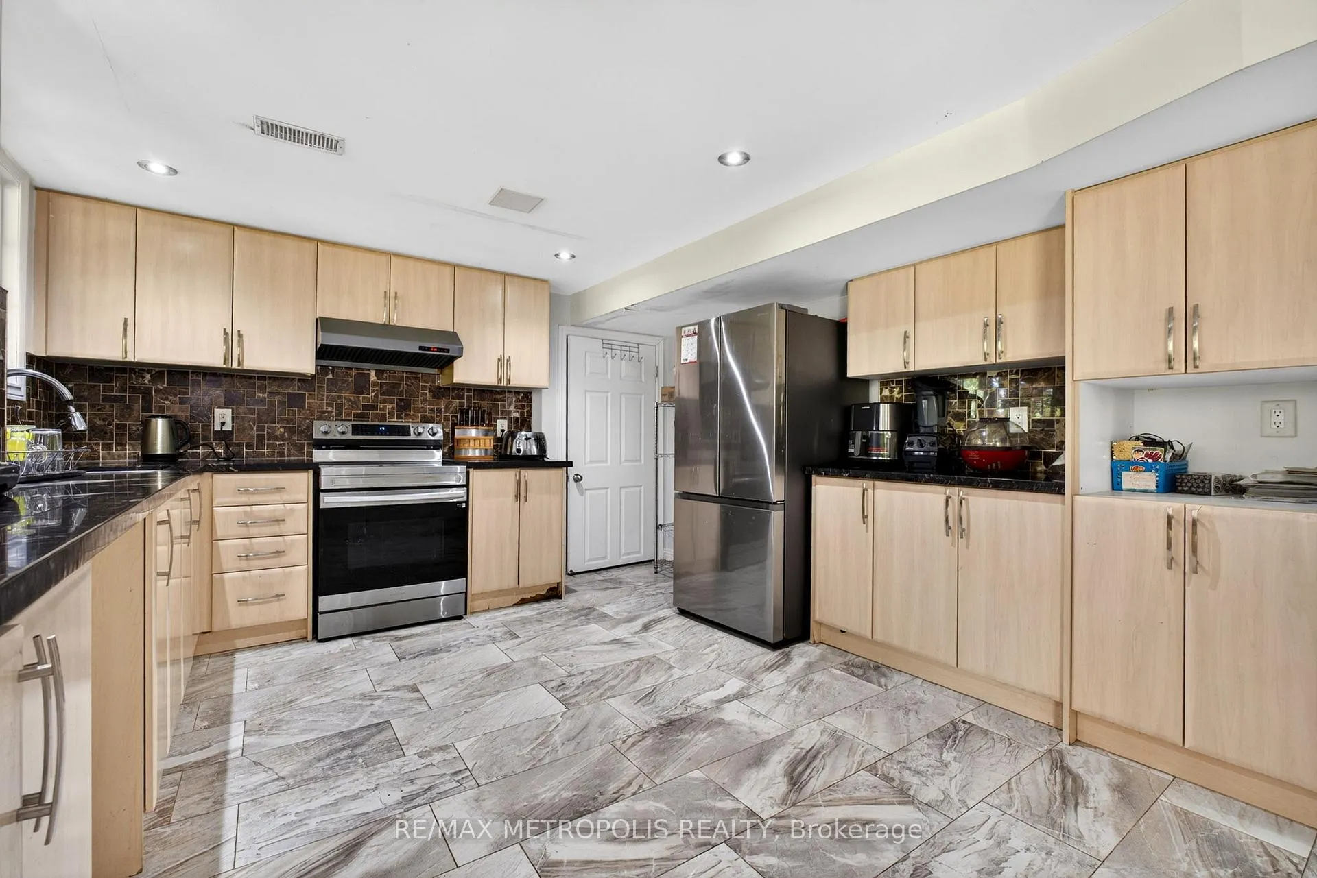 Photo 11 of Unit Basement, 43 Williamson Drive W, Ajax, Northwest Ajax — HOMEH