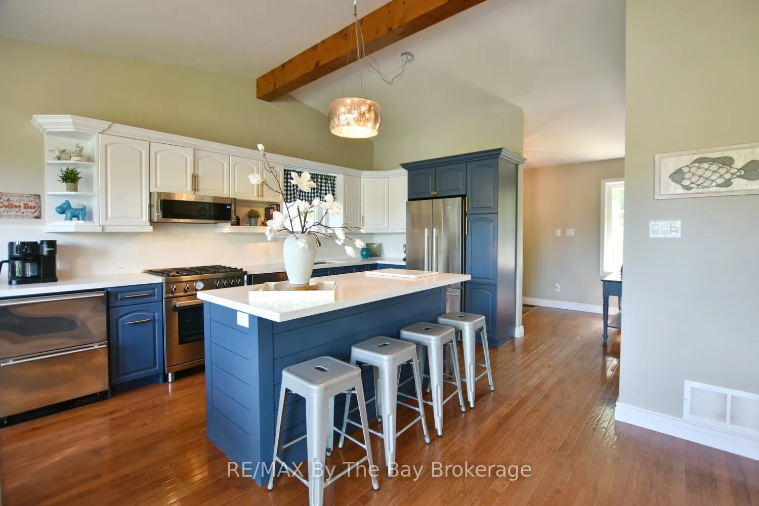 Photo 13 of 1434 River Road W, Wasaga Beach — HOMEH
