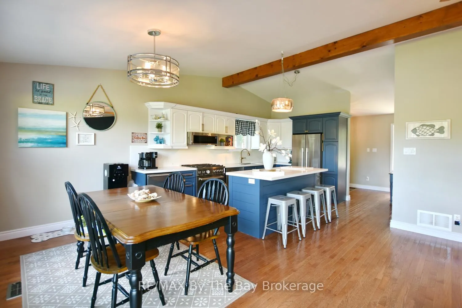 Photo 17 of 1434 River Road W, Wasaga Beach — HOMEH
