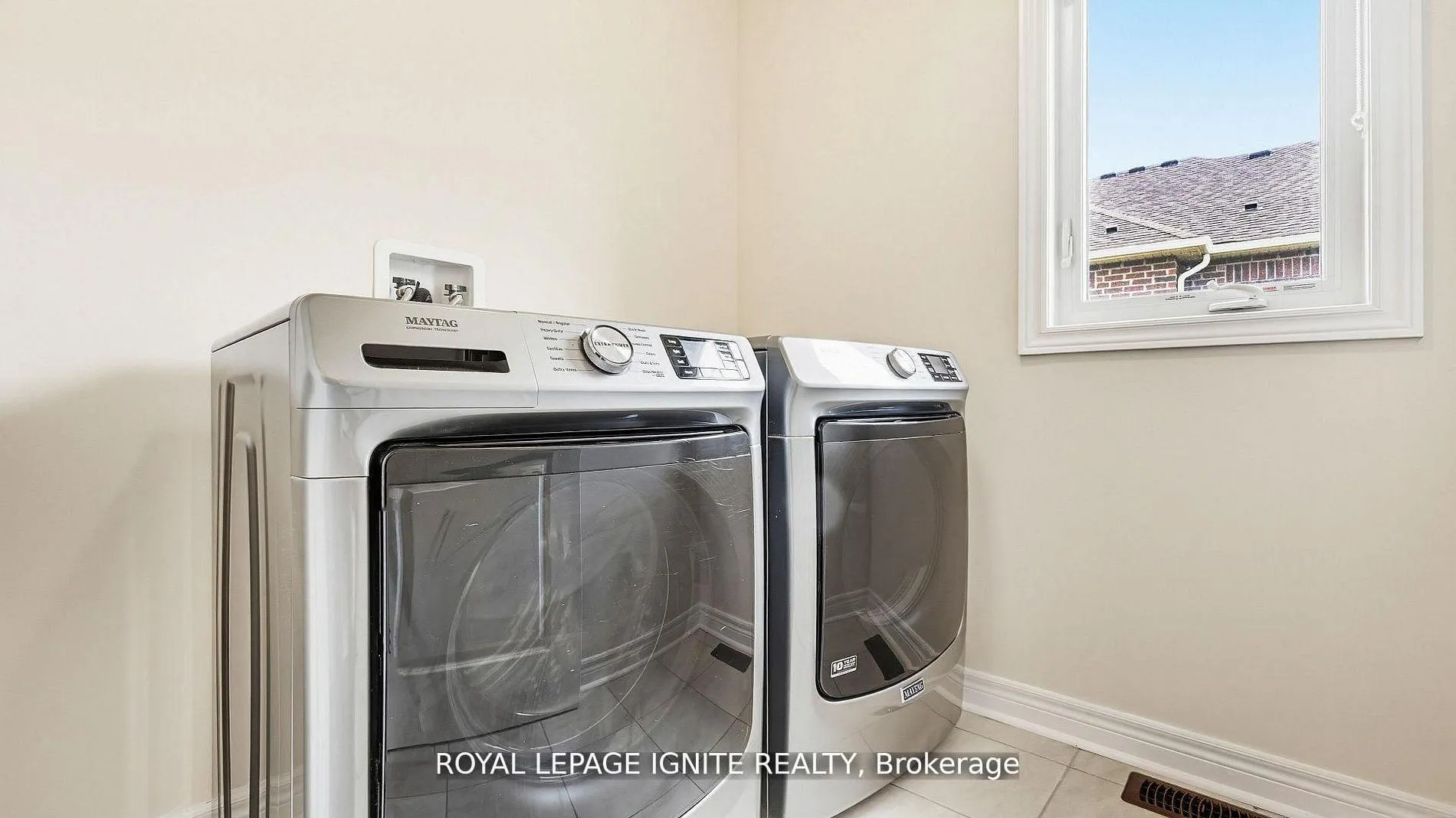 Photo 13 of 1168 Drawstring Lane, Pickering, Rural Pickering — HOMEH