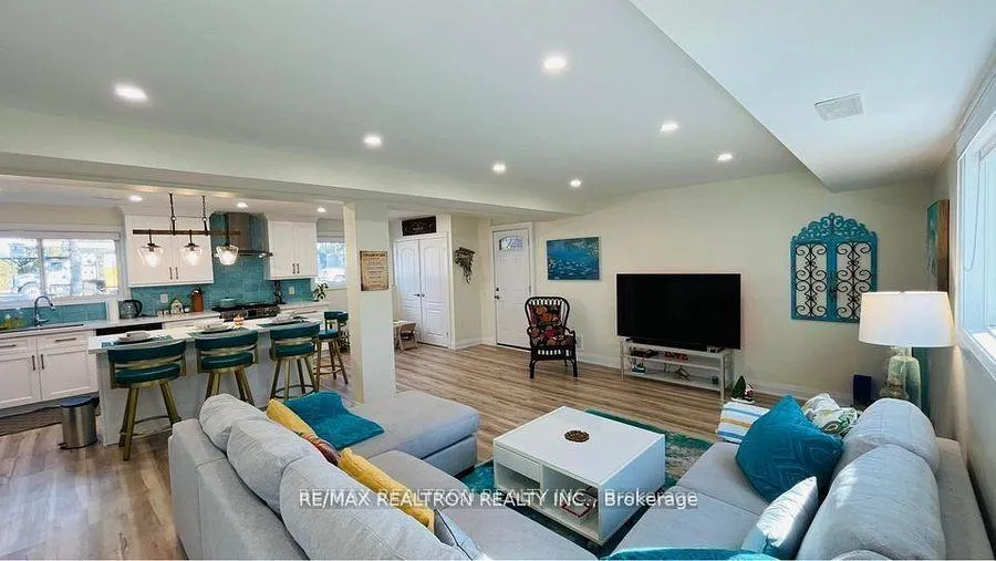 Photo 7 of 2306 Crystal Beach Road, Innisfil, Alcona — HOMEH
