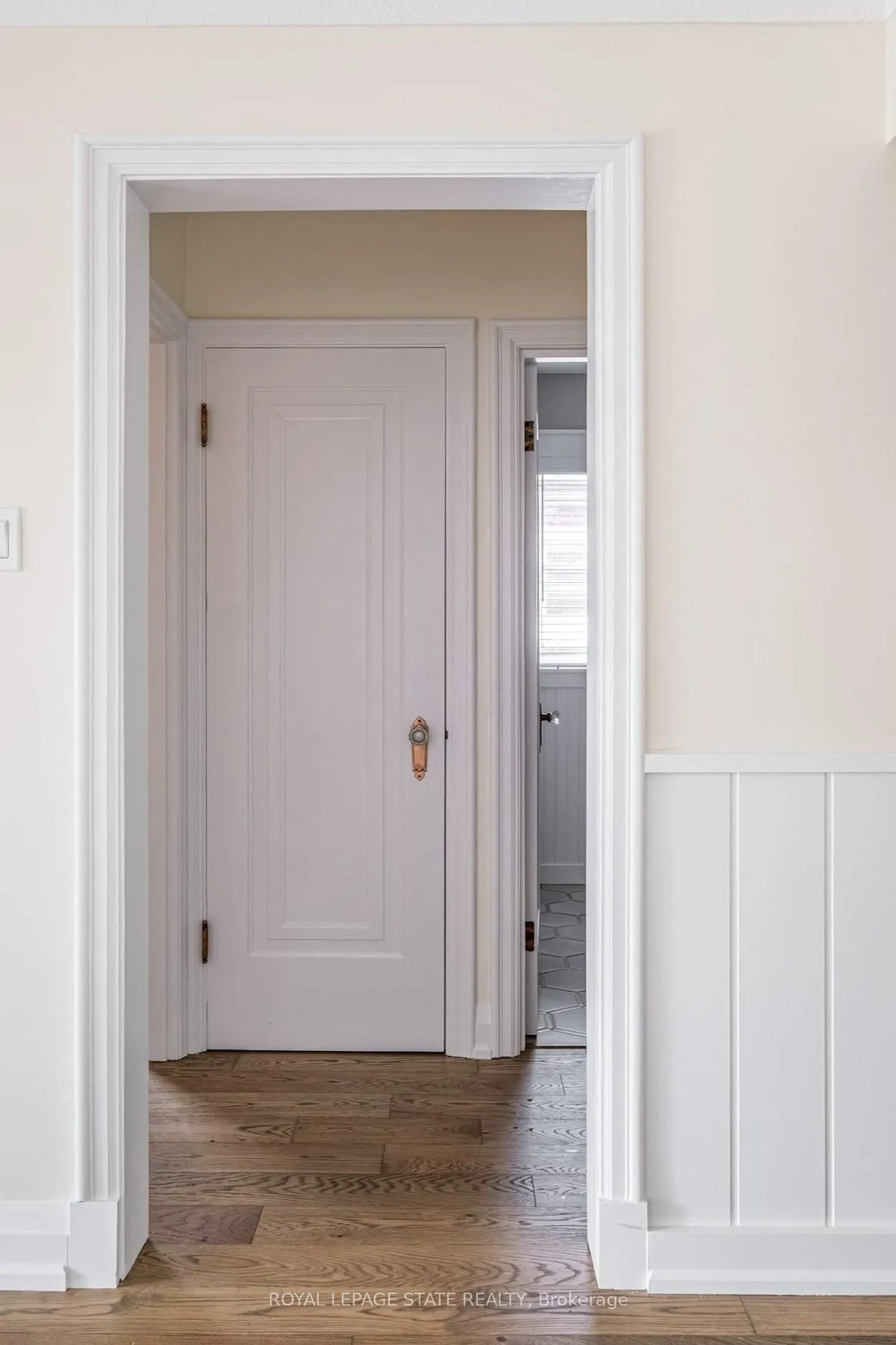 Photo 15 of 10 Dorset Place, Hamilton, Westdale — HOMEH