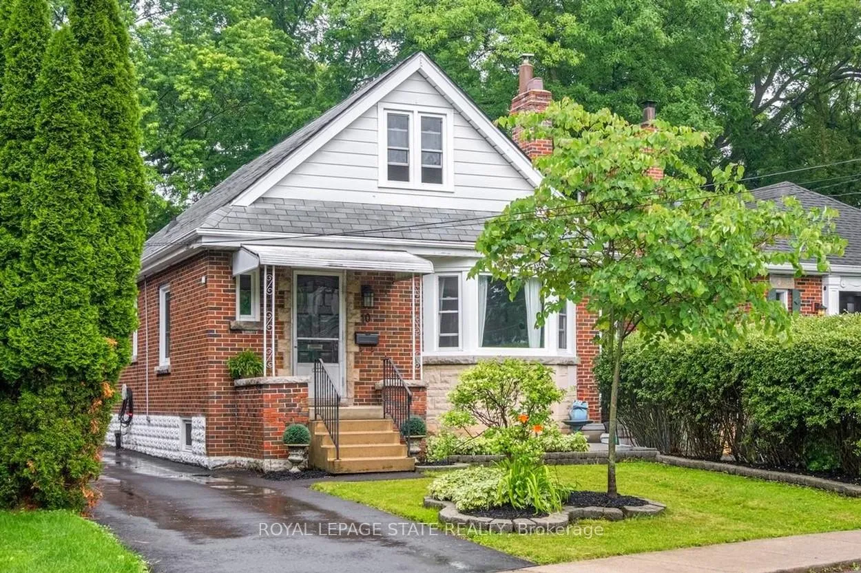 Photo 49 of 10 Dorset Place, Hamilton, Westdale — HOMEH