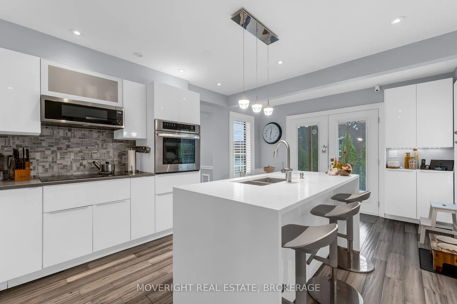 Photo 6 of 7 Bahama Bay, St. Catharines, Bunting/Linwell — HOMEH