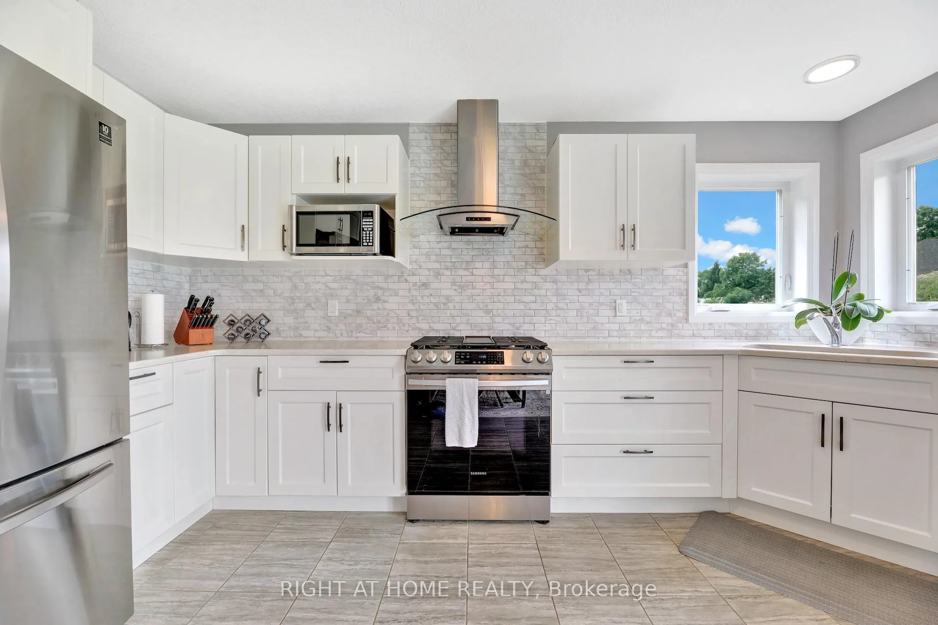 Photo 16 of 135 Stephenson Way, Minto, Palmerston — HOMEH
