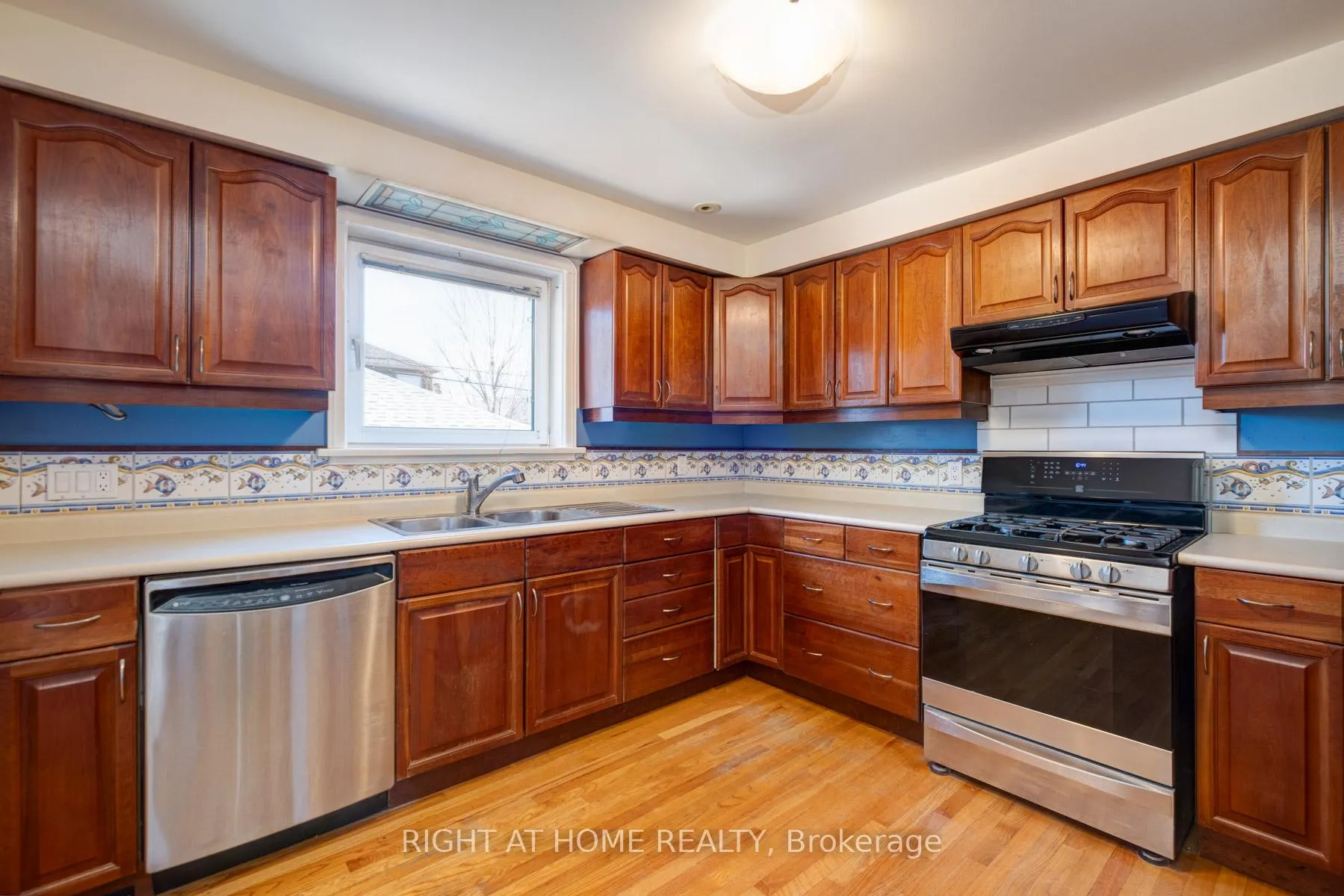 Photo 1 of Unit Main, 952 Coxwell Avenue, Toronto, East York — HOMEH