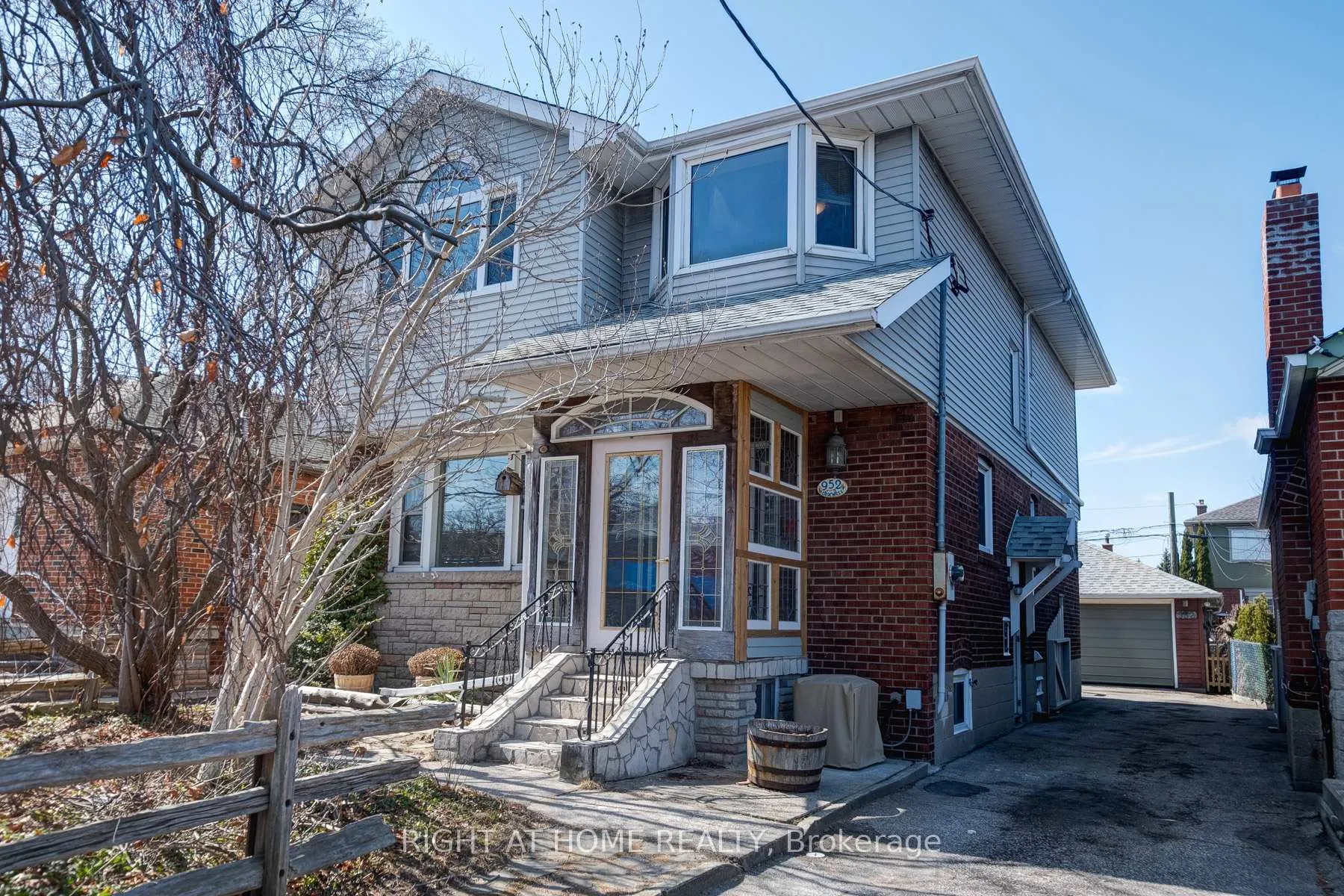 Photo 9 of Unit Main, 952 Coxwell Avenue, Toronto, East York — HOMEH