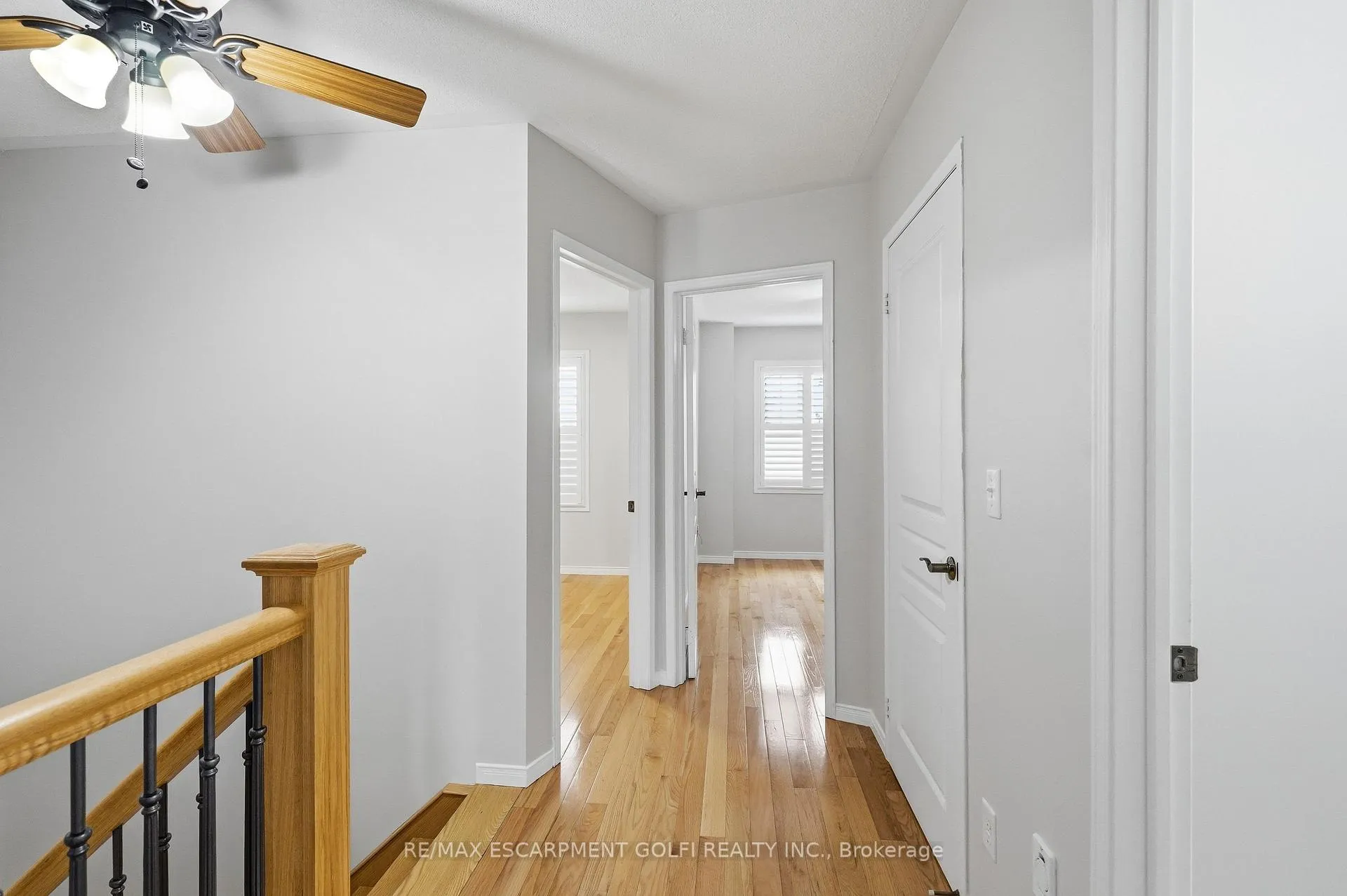 Photo 14 of 2549 Postmaster Drive, Oakville, Westmount — HOMEH