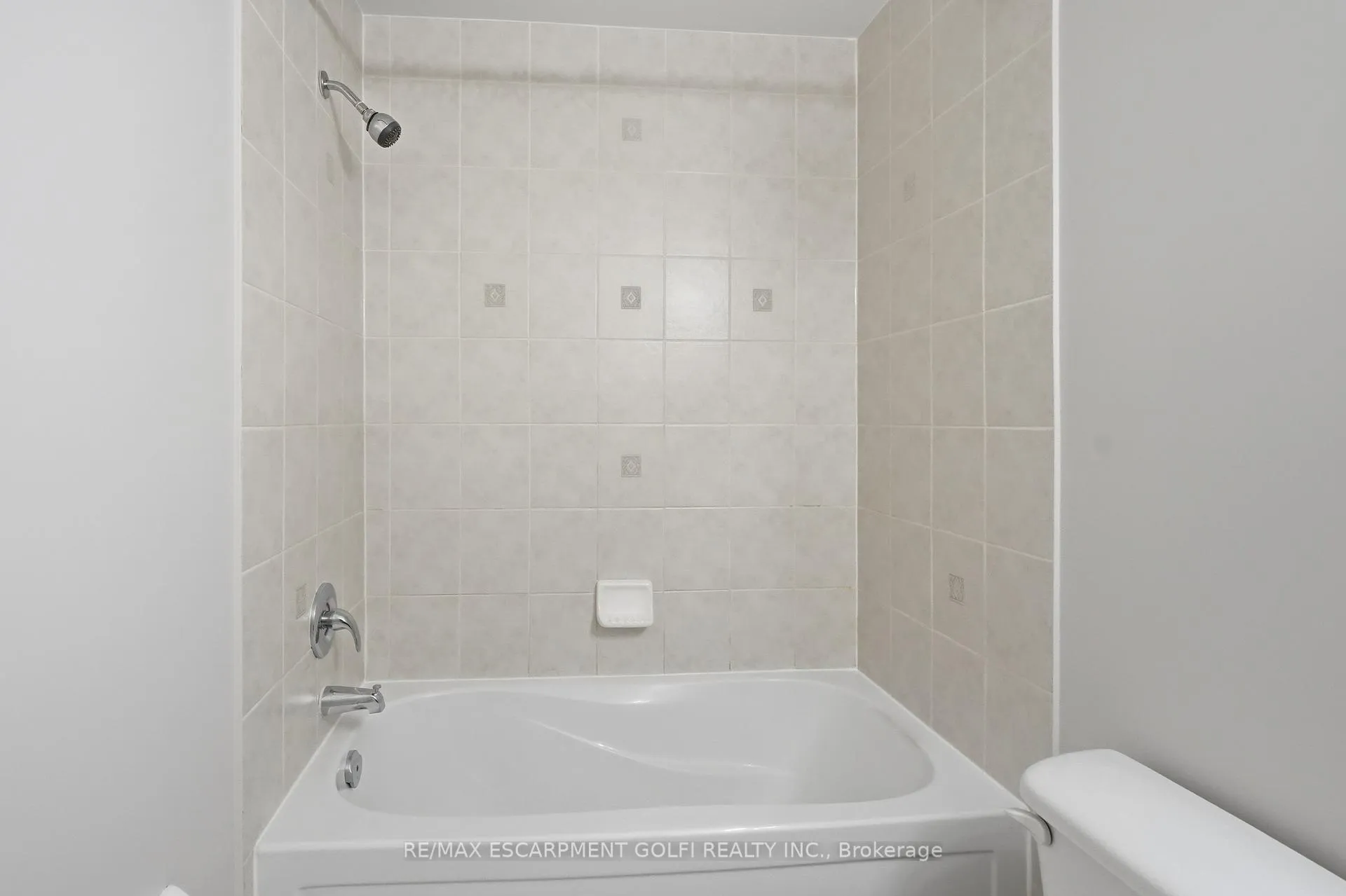 Photo 26 of 2549 Postmaster Drive, Oakville, Westmount — HOMEH