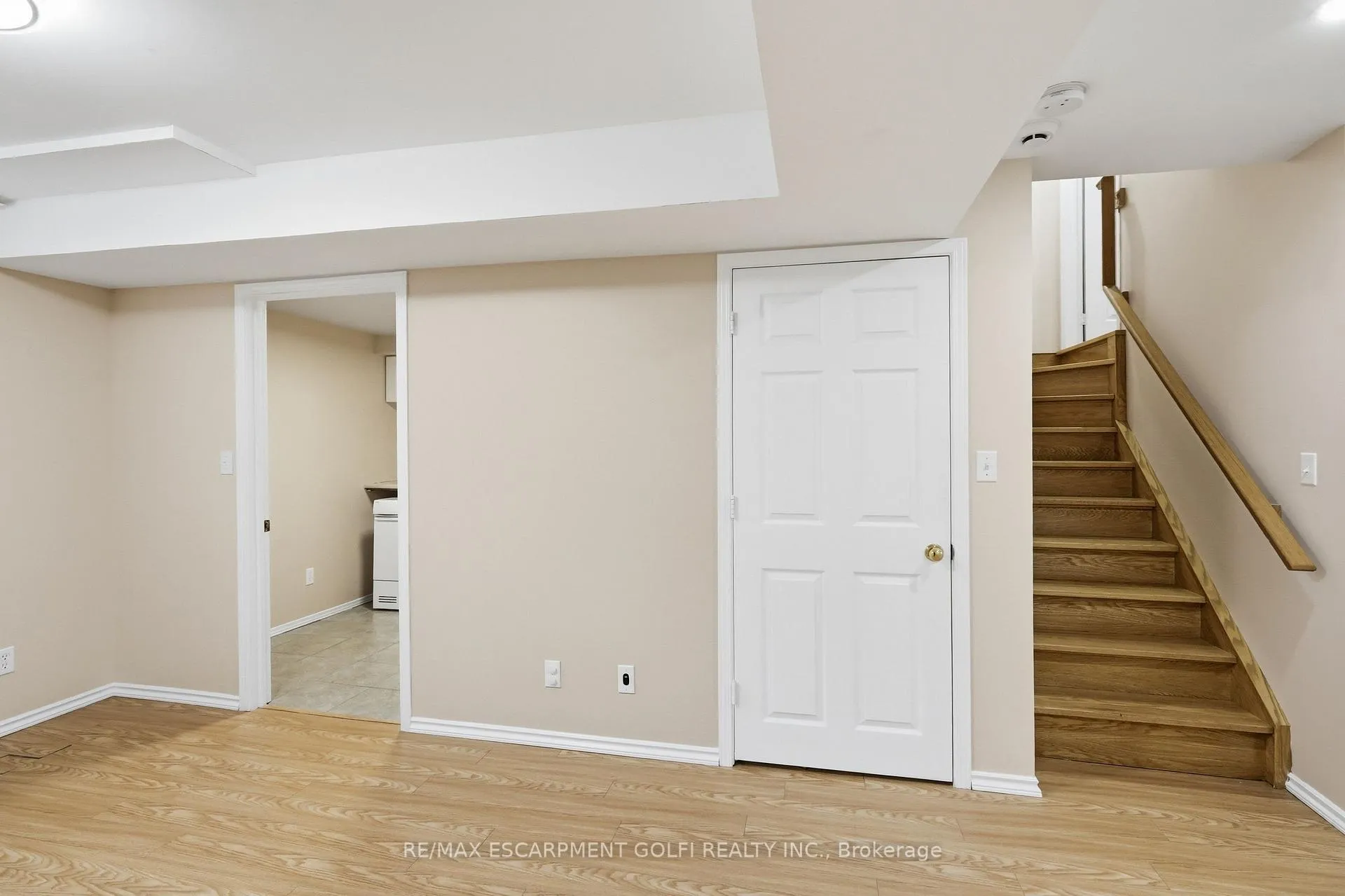 Photo 27 of 2549 Postmaster Drive, Oakville, Westmount — HOMEH