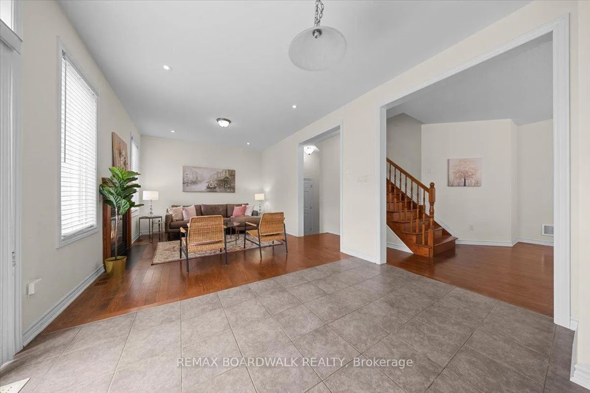 Photo 13 of 336 Gallantry Way, Ottawa, Stittsville (North) — HOMEH