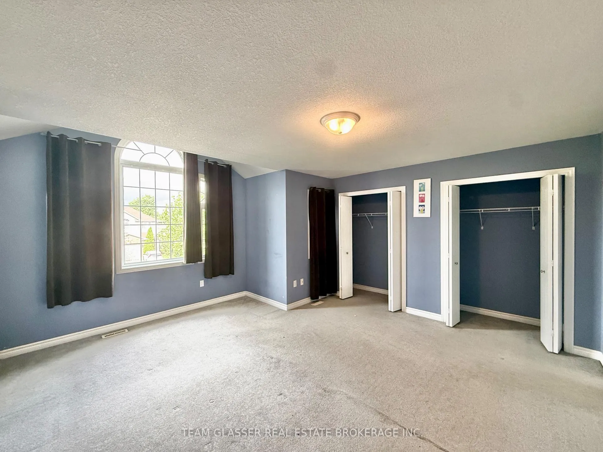 Photo 10 of 691 Oakcrossing Road, London, North M — HOMEH