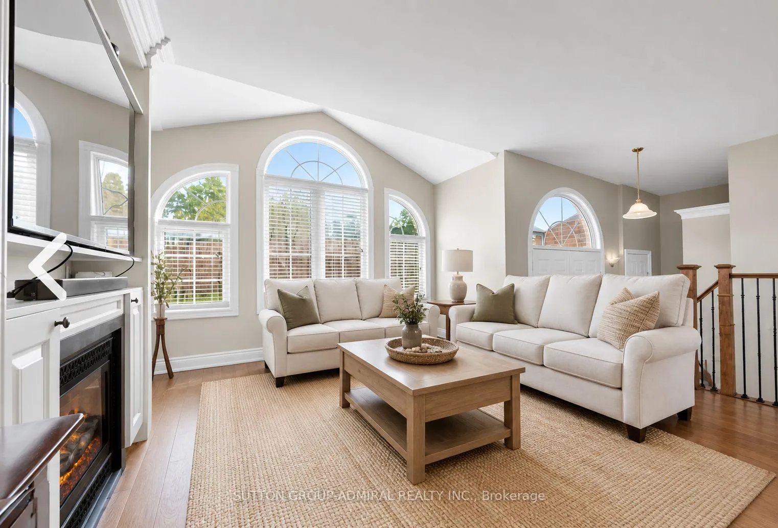Photo 6 of 164 Wildwood Trail, Barrie, Ardagh — HOMEH